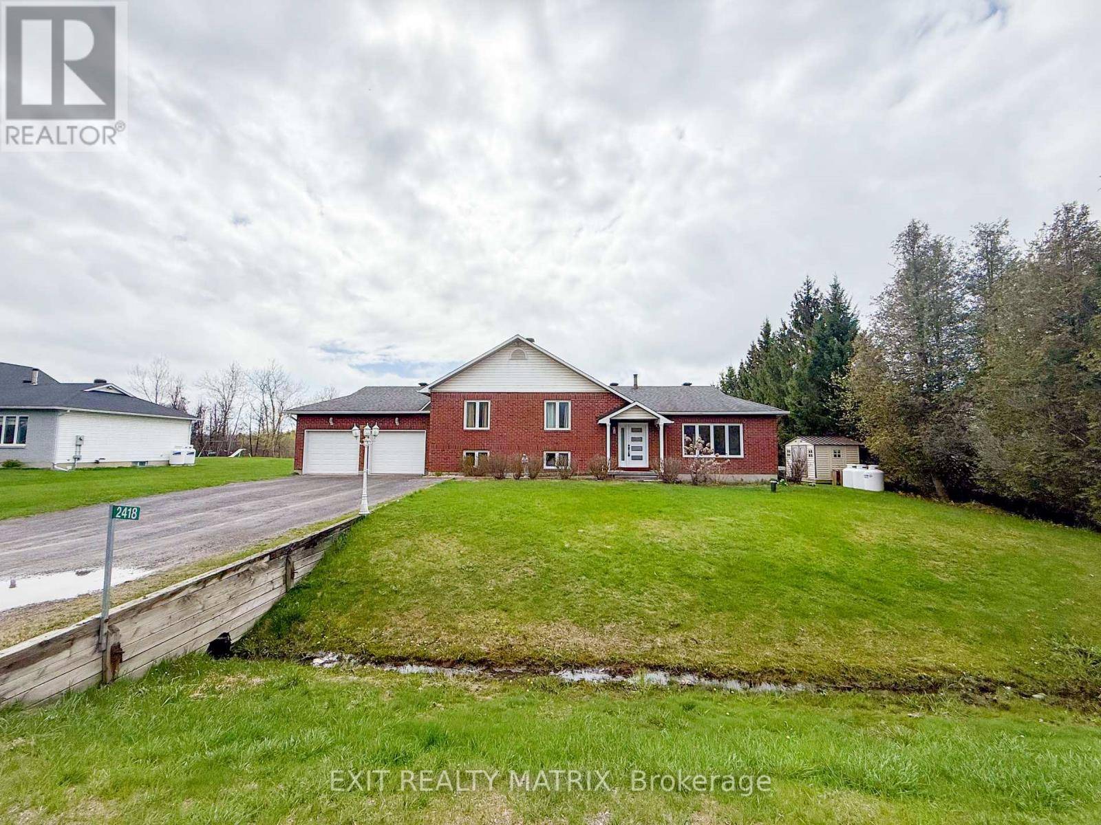 Ottawa, ON K1X1B2,2418 RIDEAU ROAD