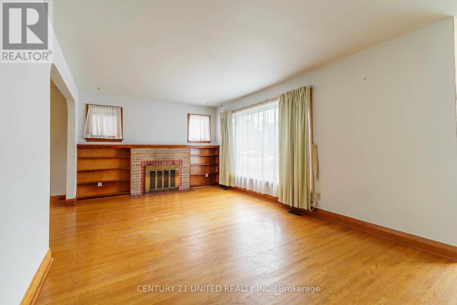 Peterborough West (north), ON K9J6S3,1486 GLENCAIRN AVENUE