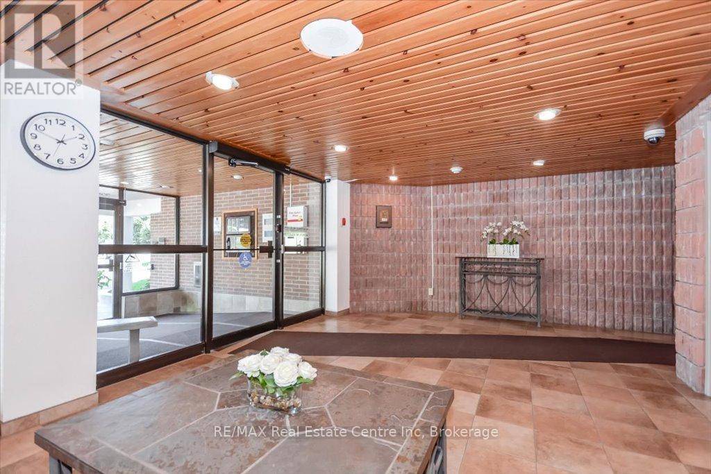 Guelph (riverside Park), ON N1H7T1,22 Marilyn DR #802