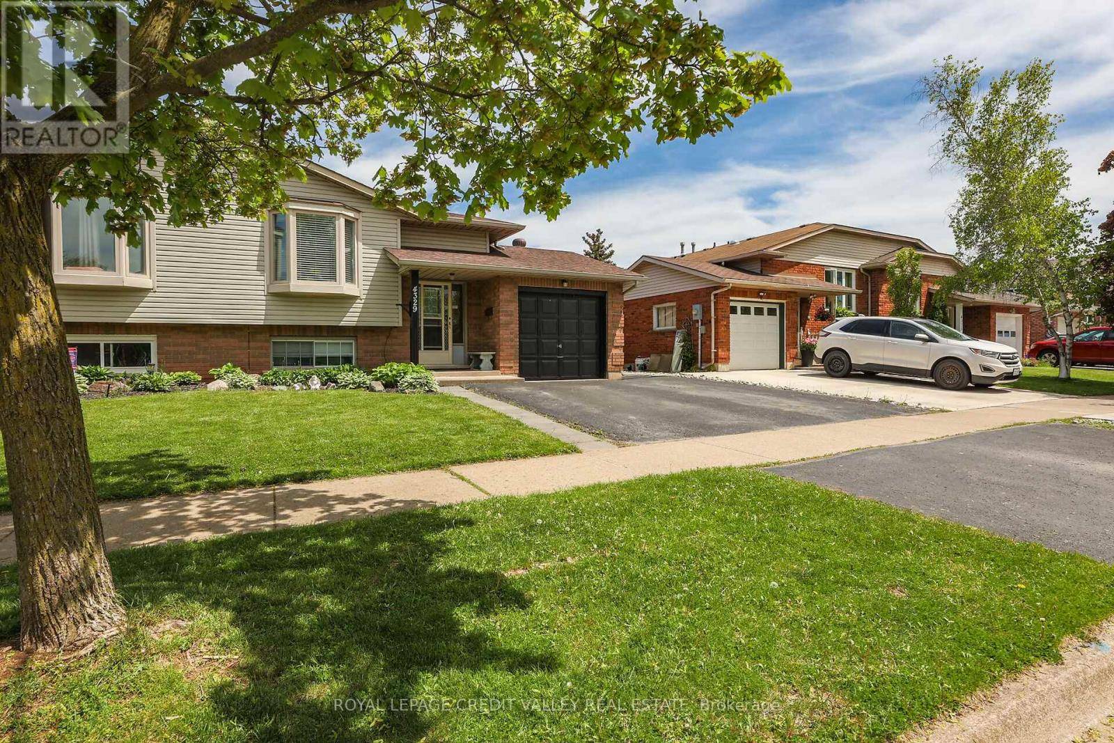 Lincoln (lincoln Lake), ON L0R1B6,4329 CONCORD AVENUE