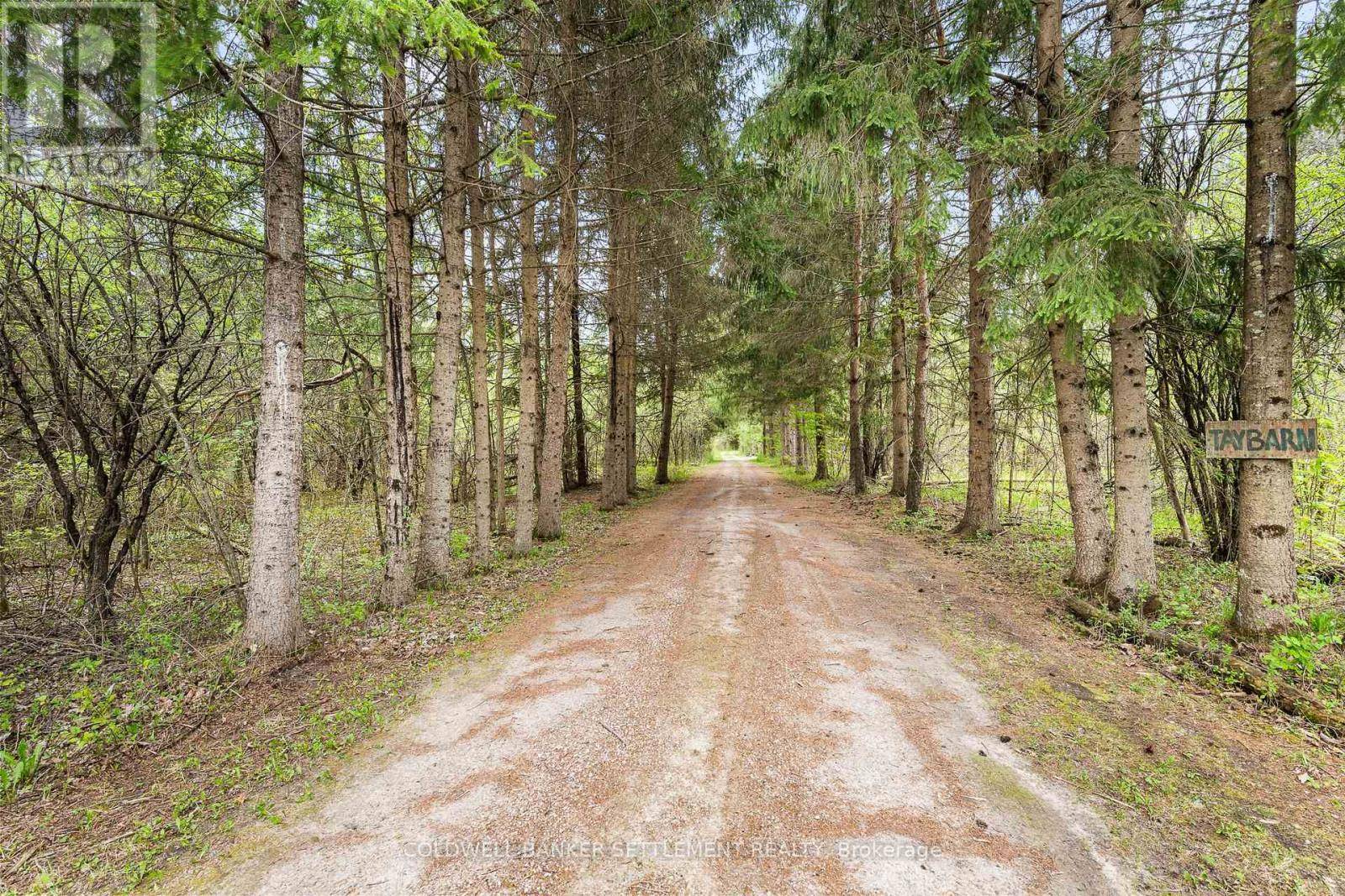 Tay Valley, ON K7H3C6,142 LEONARD SIDE ROAD