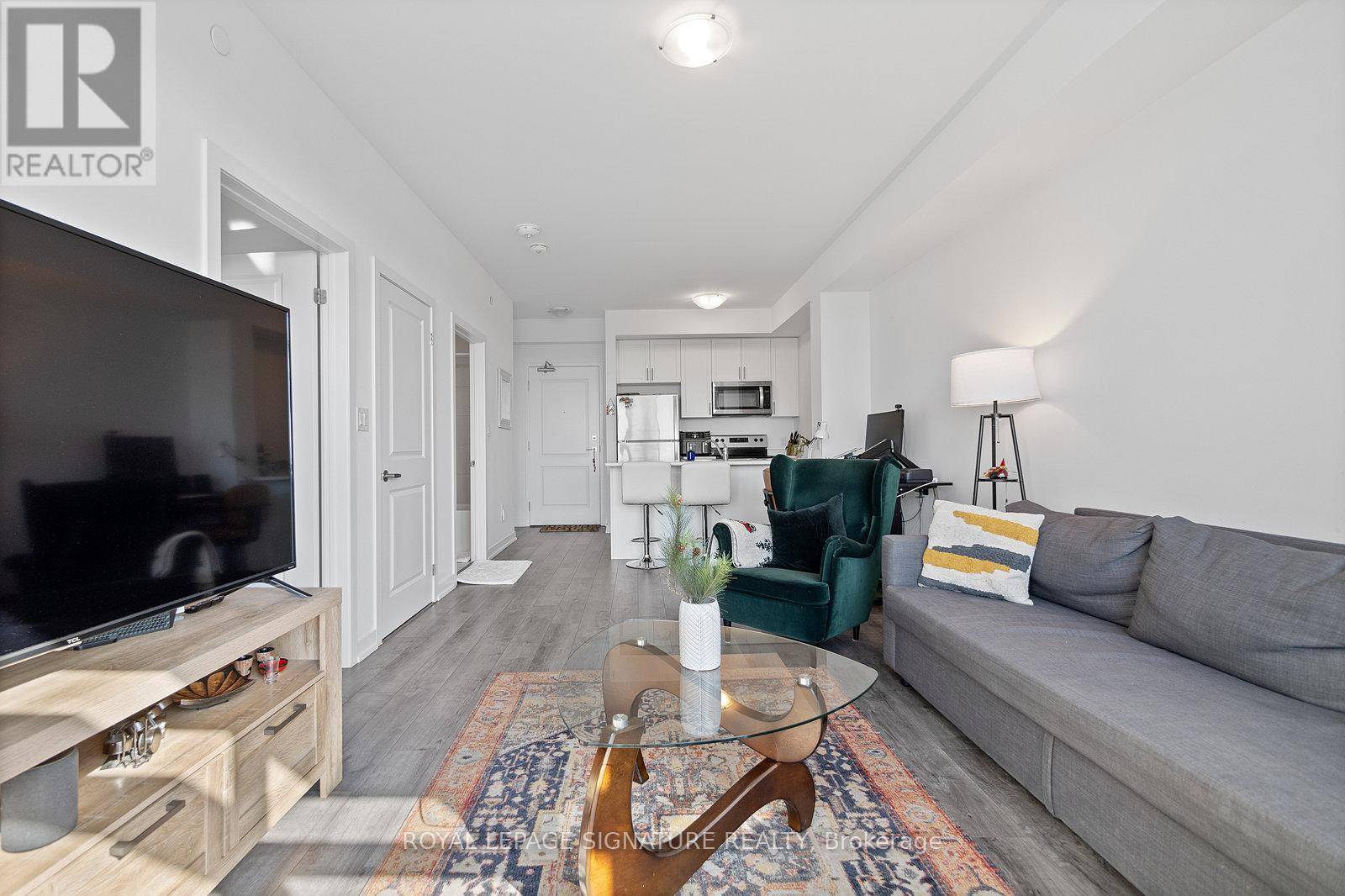 Hamilton (waterdown), ON L8B1Z2,450 Dundas ST East #804
