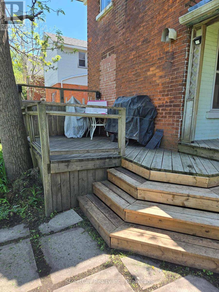 Stratford, ON N5A3S5,306 DOURO STREET