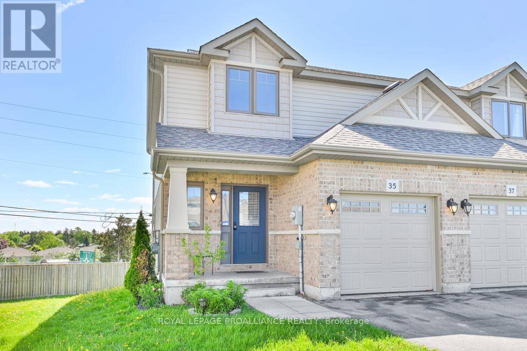 Belleville (thurlow Ward), ON K8N0E3,35 MOUNTAIN ASH DRIVE