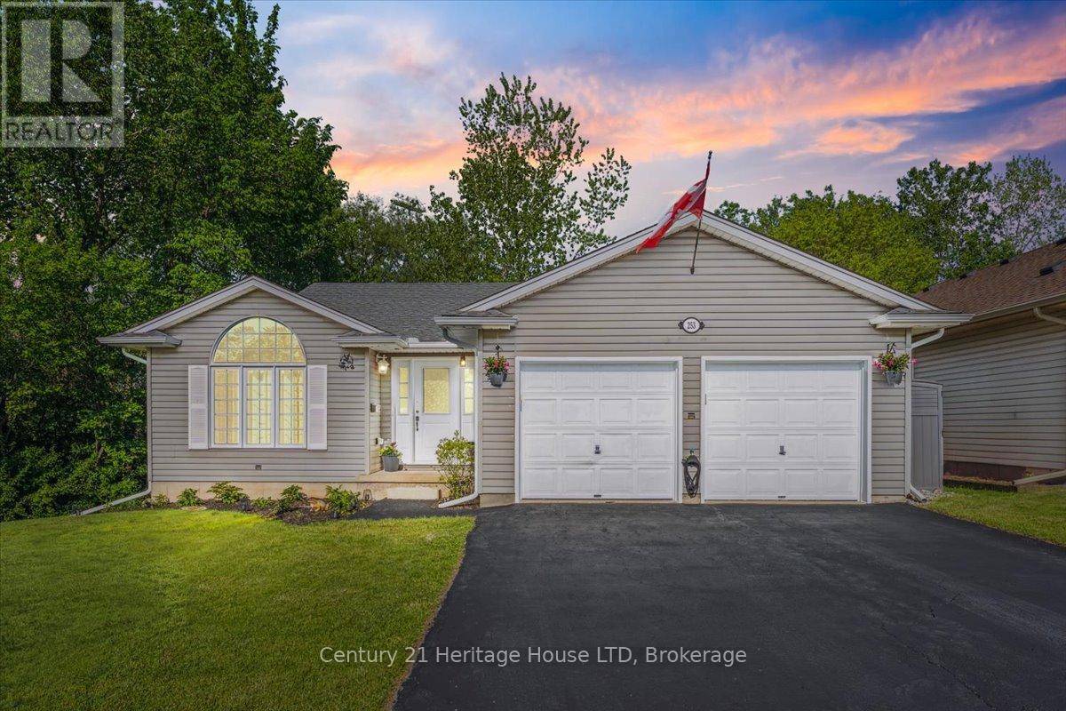 Welland (n. Welland), ON L3C7H6,253 ST LAWRENCE DRIVE