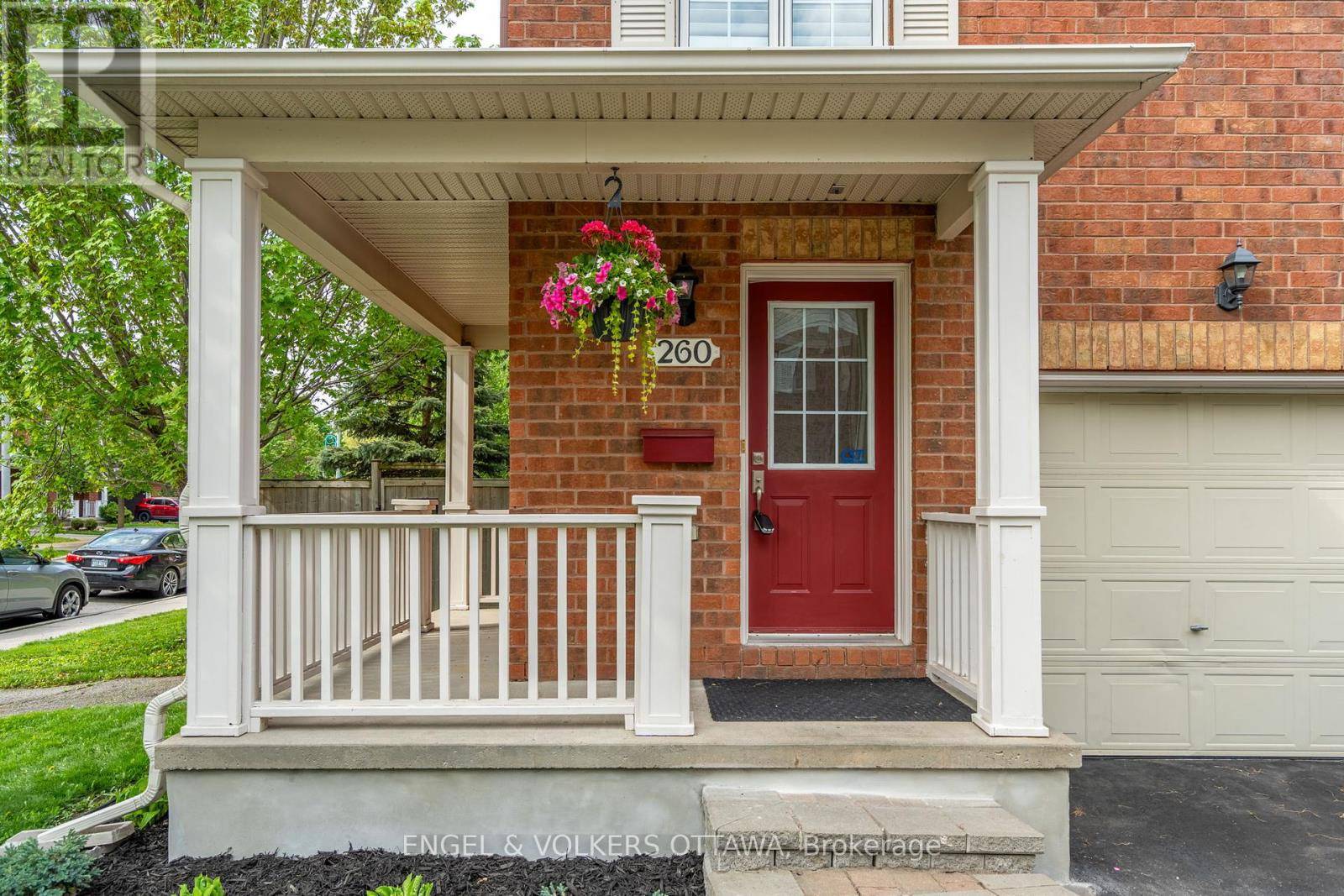 Ottawa, ON K2K3N8,90 Edenvale DR #260