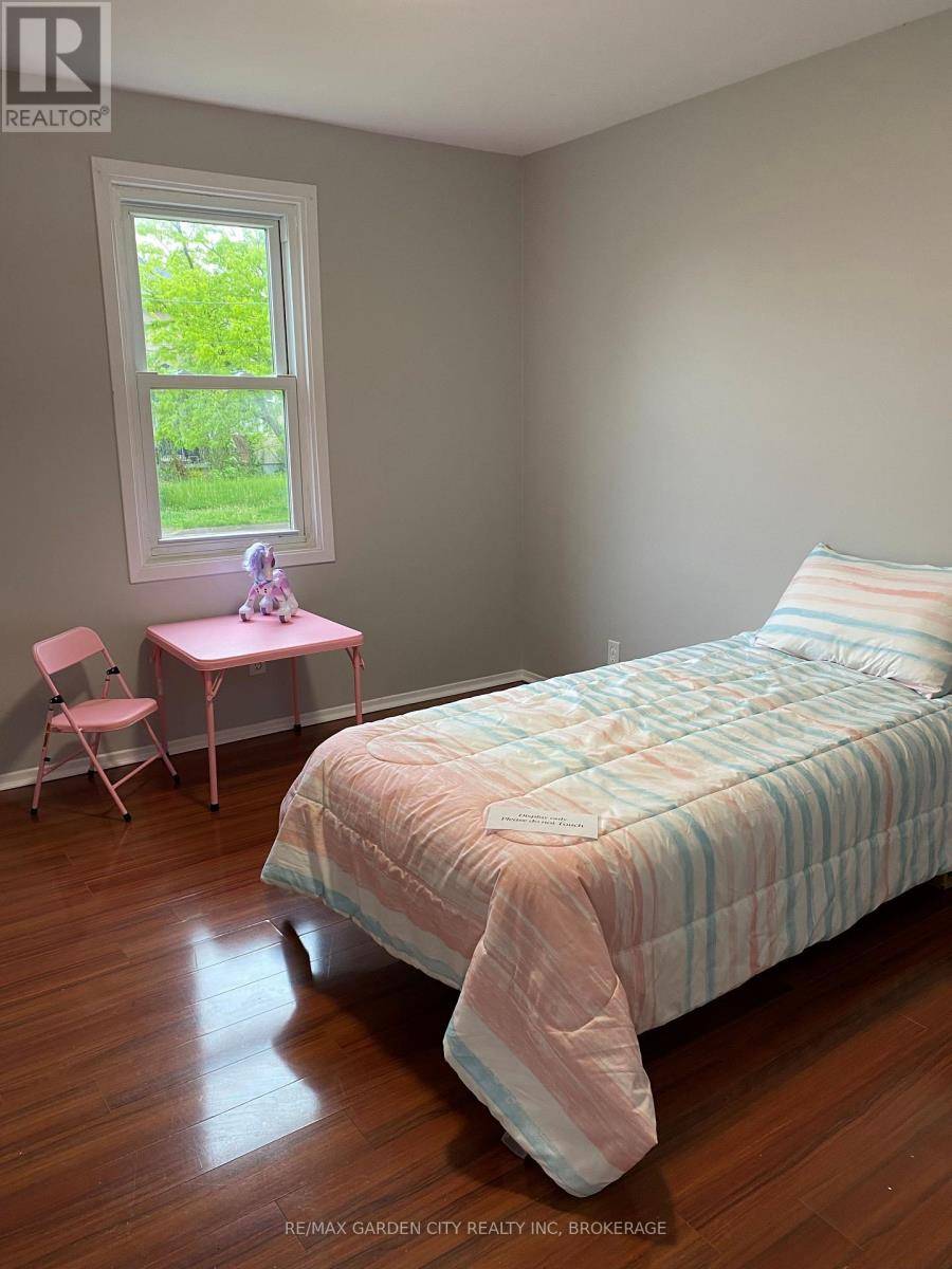 Welland (lincoln/crowland), ON L3B1M3,131 Lyons AVE #2