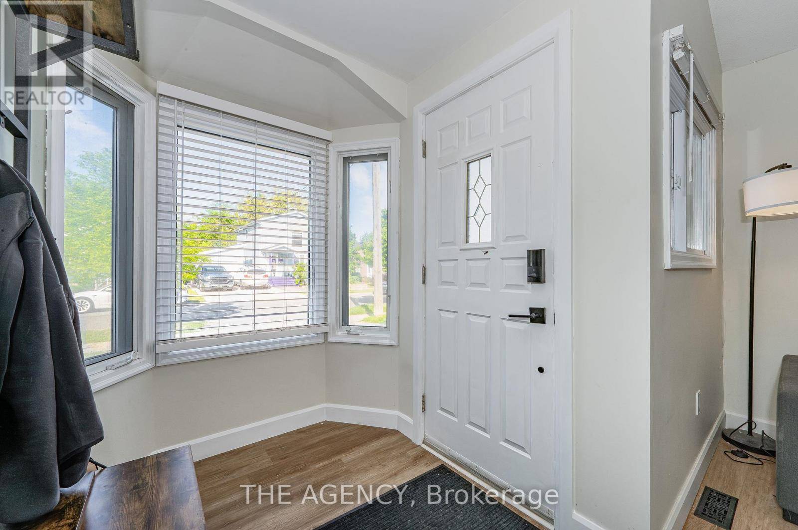 St. Catharines (western Hill), ON L2S2P5,64 CHURCHILL STREET