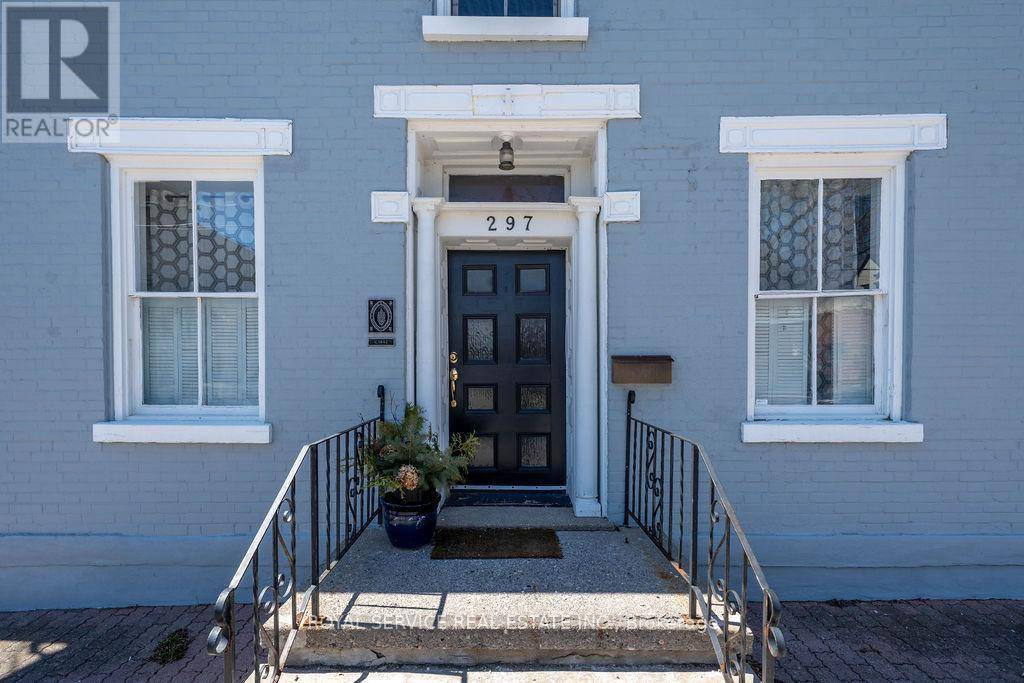 Cobourg, ON K9A3R2,297 DIVISION STREET
