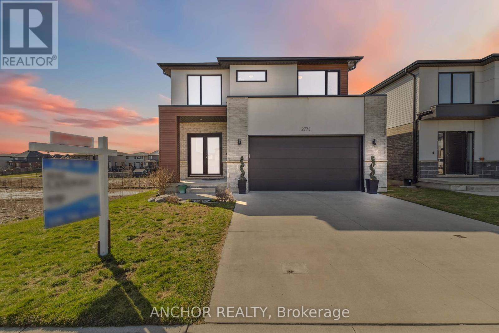 London North (north S), ON N6G0W1,2773 HEARDCREEK TRAIL