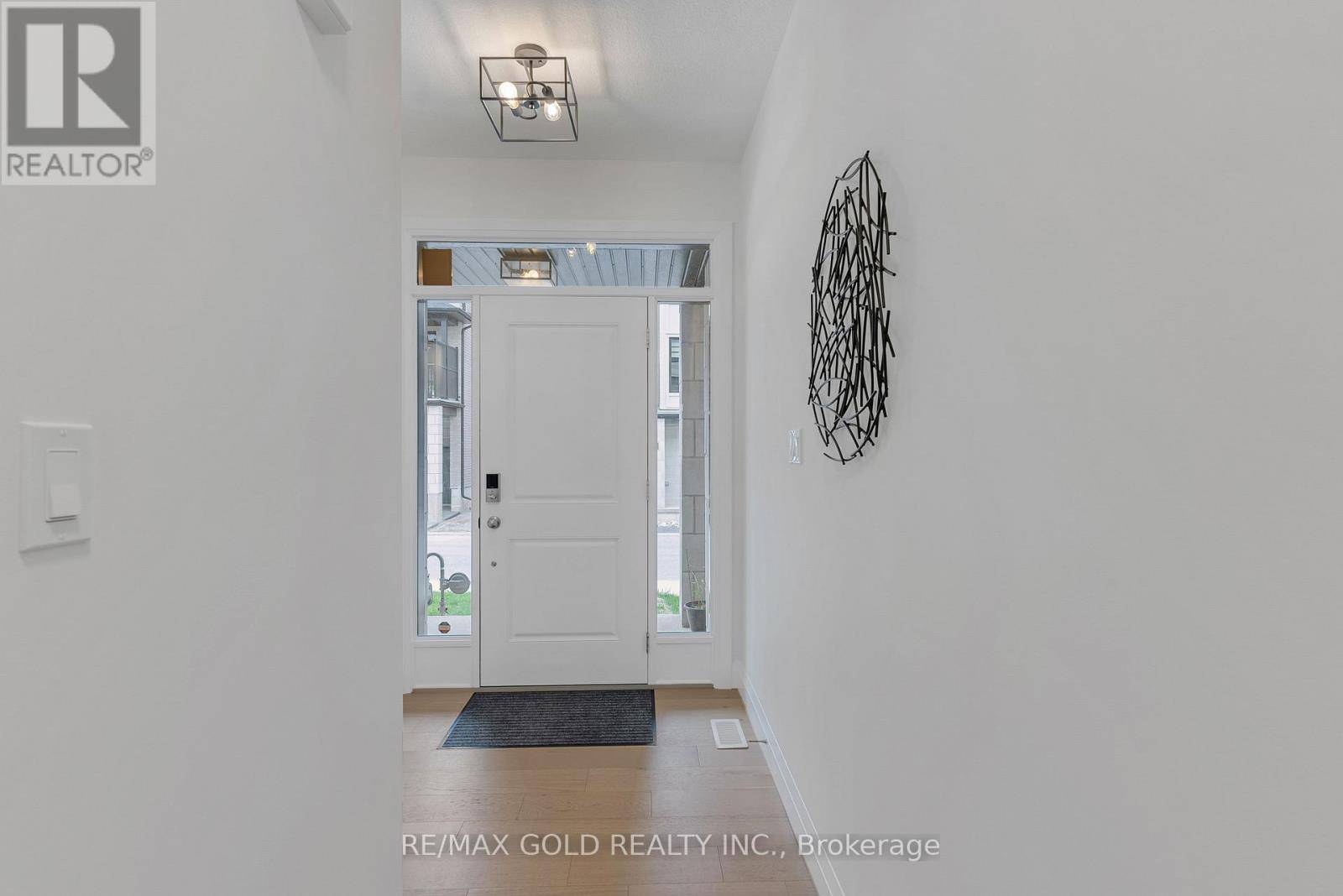 Cambridge, ON N1R0E1,143 Elgin ST North #19