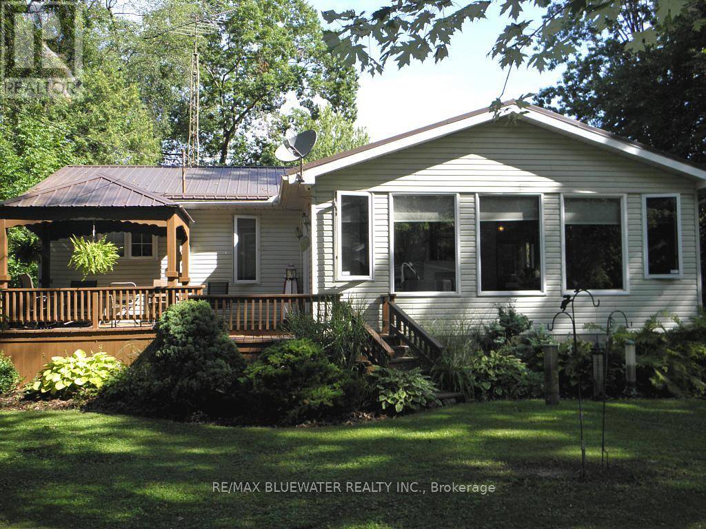 Lambton Shores (kettle Point), ON N0N1J1,6016 MAX DRIVE