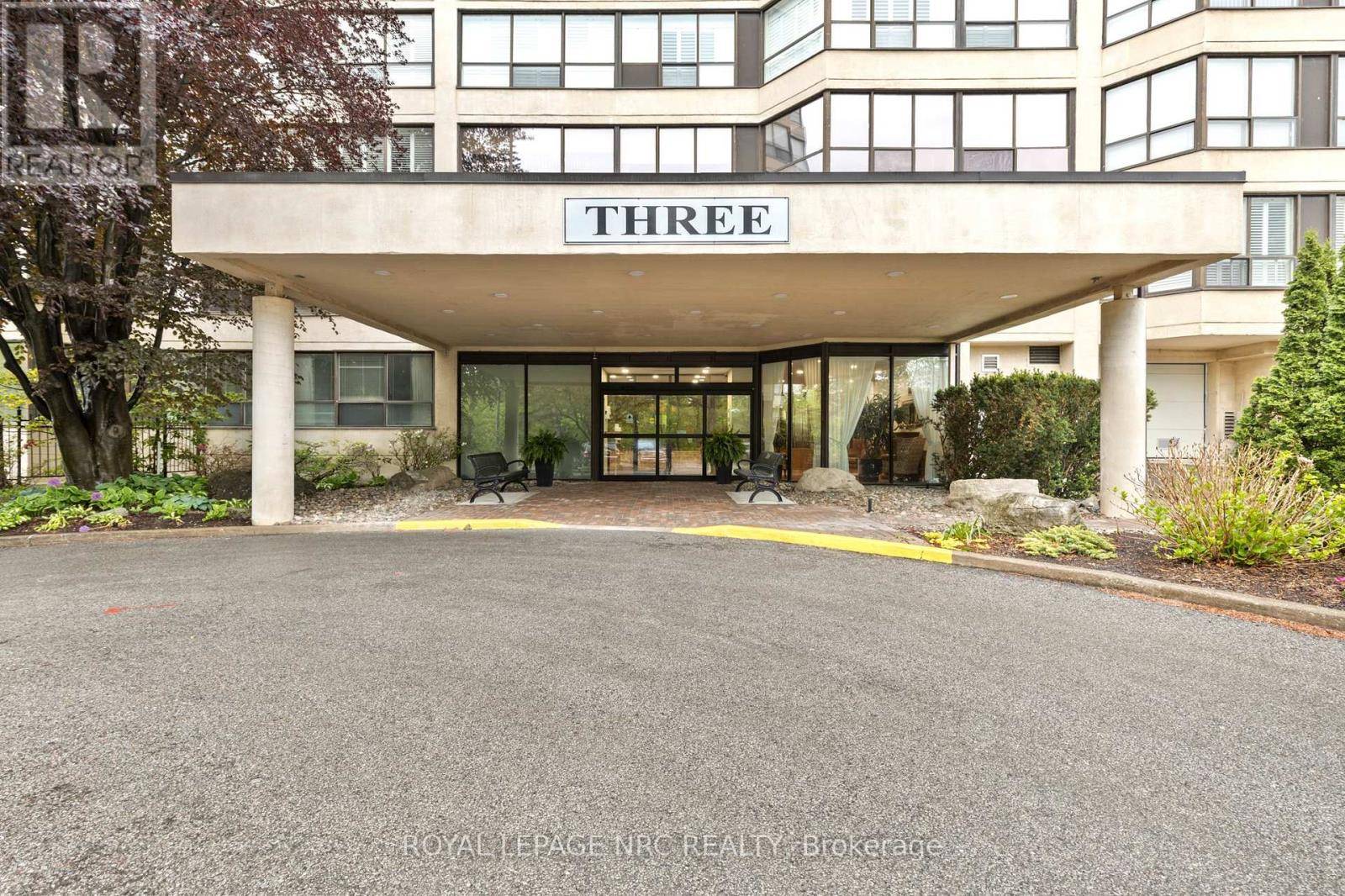 St. Catharines (glendale/glenridge), ON L2T4A4,3 Towering Heights BLVD #PH6
