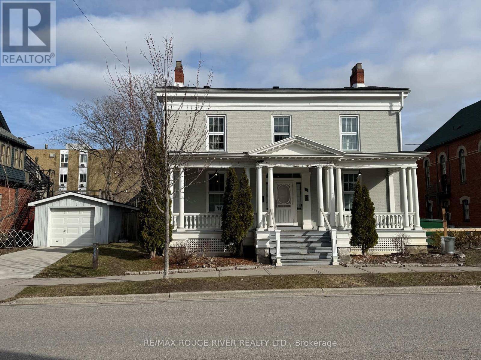 Cobourg, ON K9A1H9,10 CHAPEL STREET