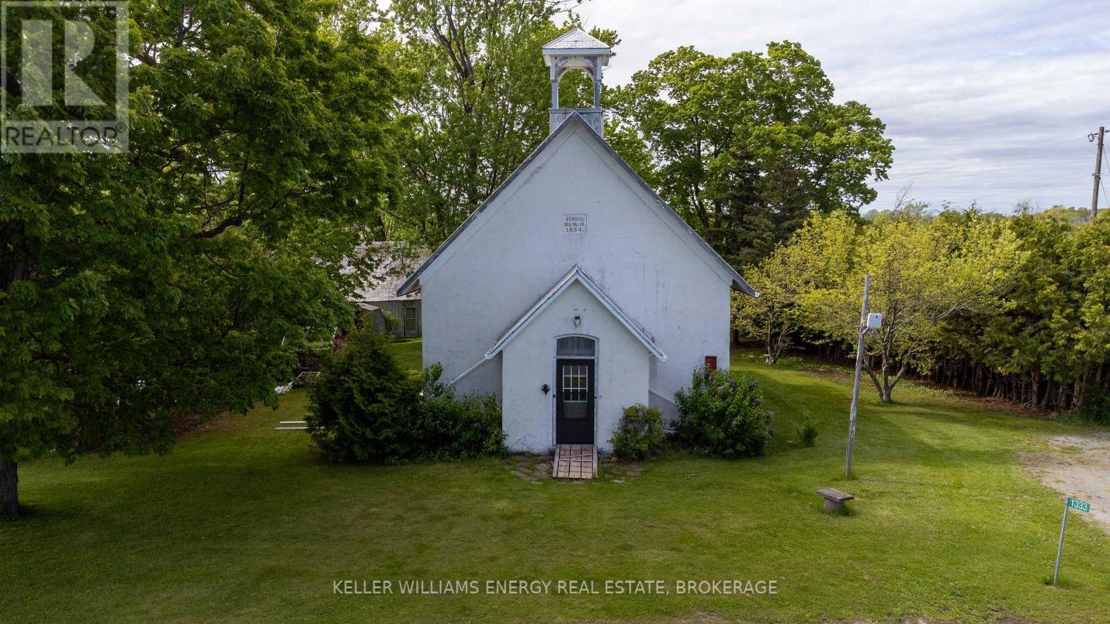 Prince Edward County (sophiasburg Ward), ON K0K1W0,1333 FISH LAKE ROAD