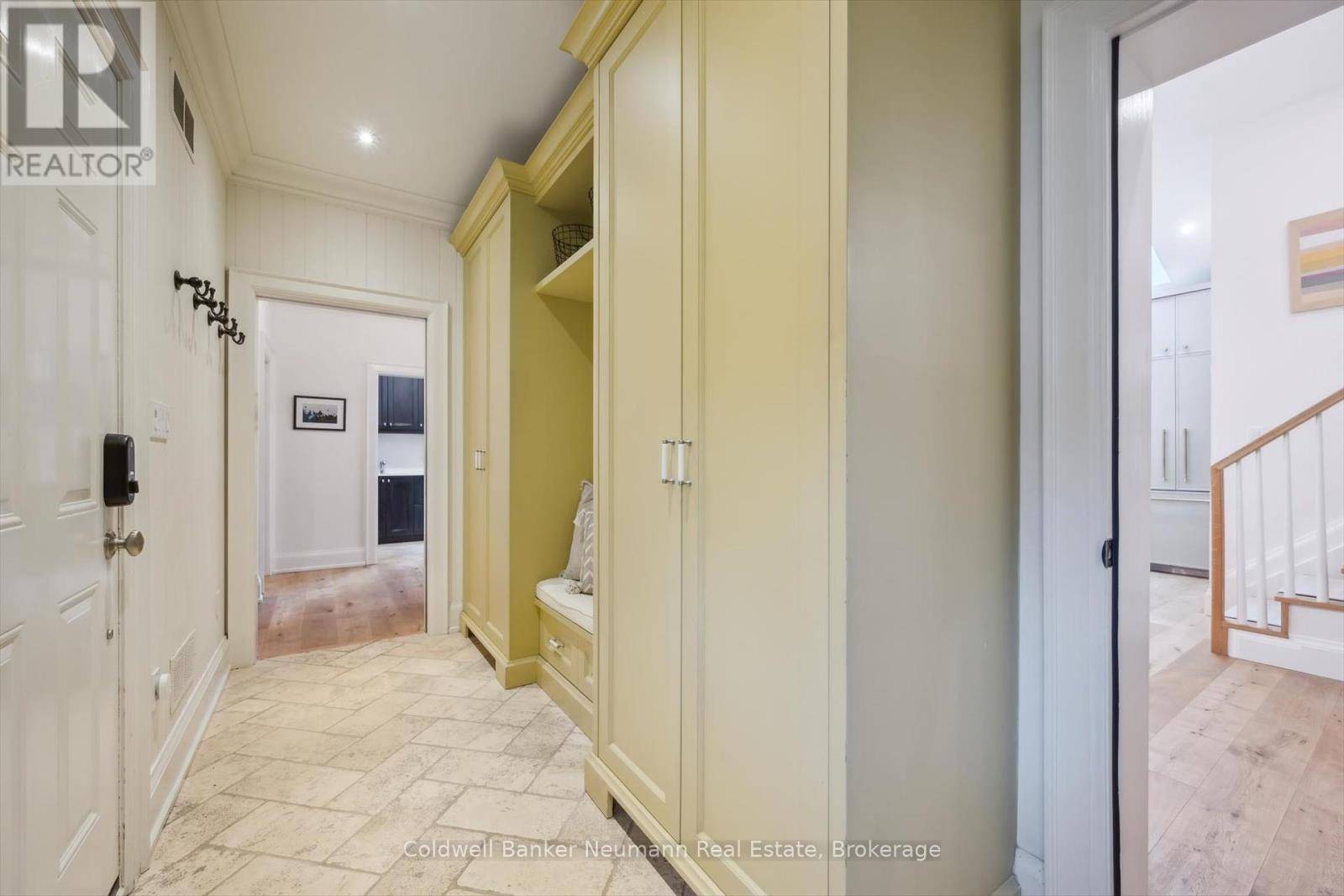 Guelph (exhibition Park), ON N1H1T9,30 POWELL STREET W