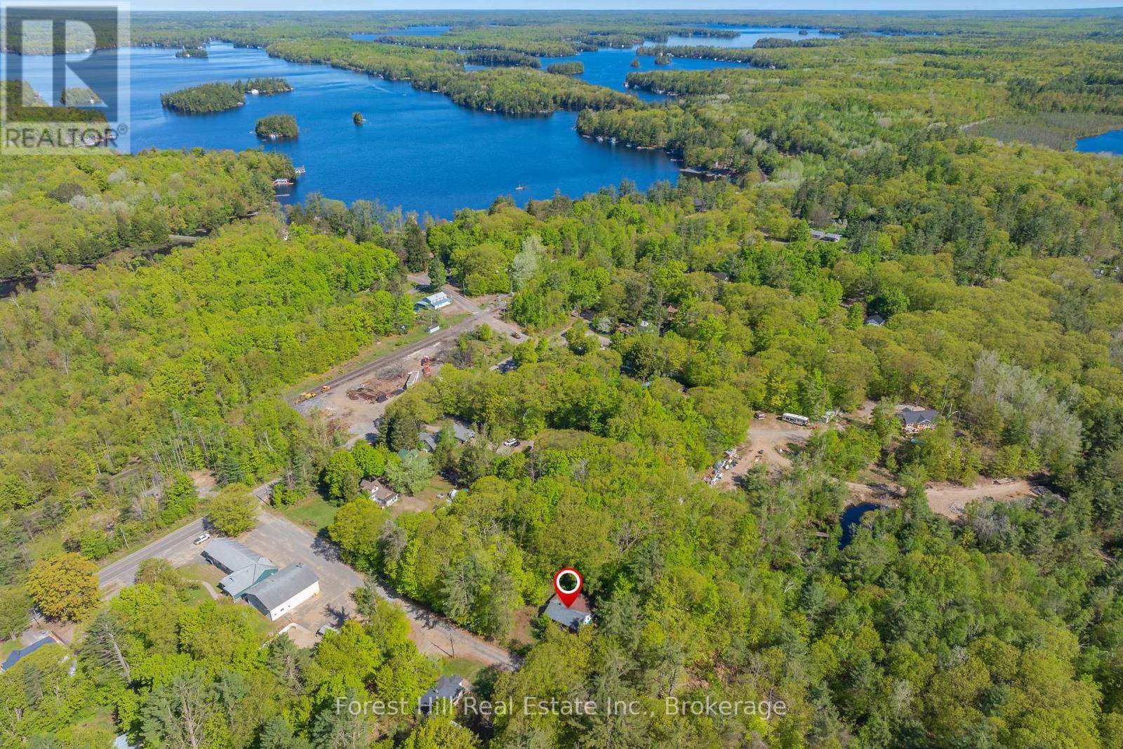 Muskoka Lakes (wood (muskoka Lakes)), ON P0C1M0,1015 KIDD STREET