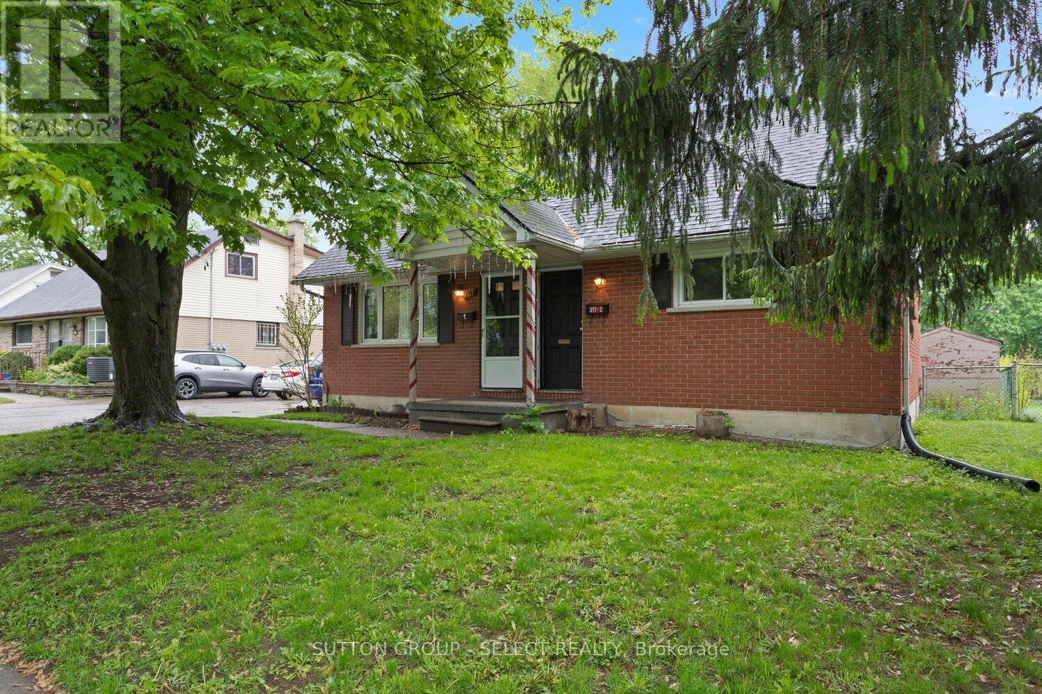 London East (east A), ON N5Y2J9,317 BELFIELD STREET