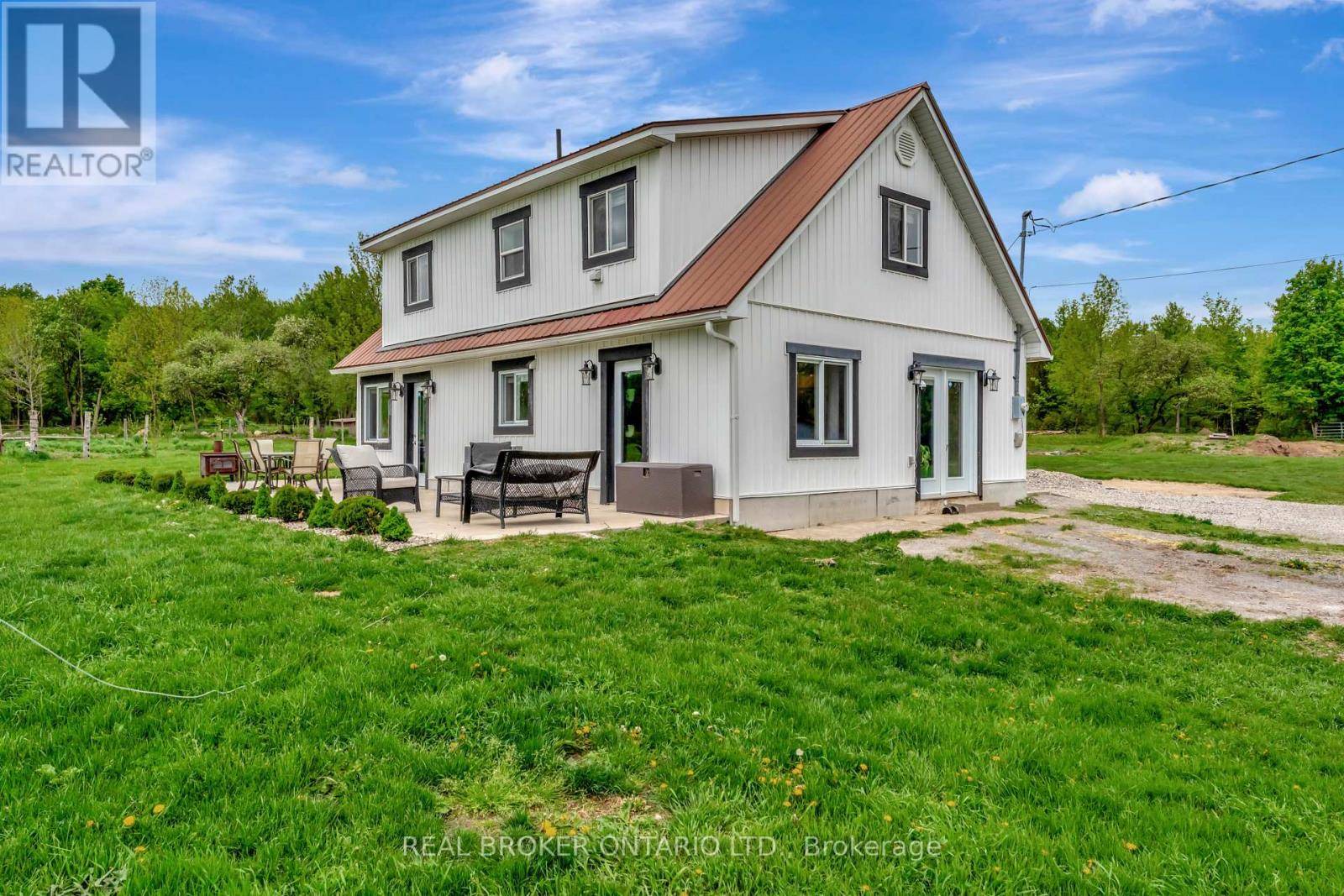Elizabethtown-kitley, ON K0E1Y0,174 COUNTY 1 ROAD