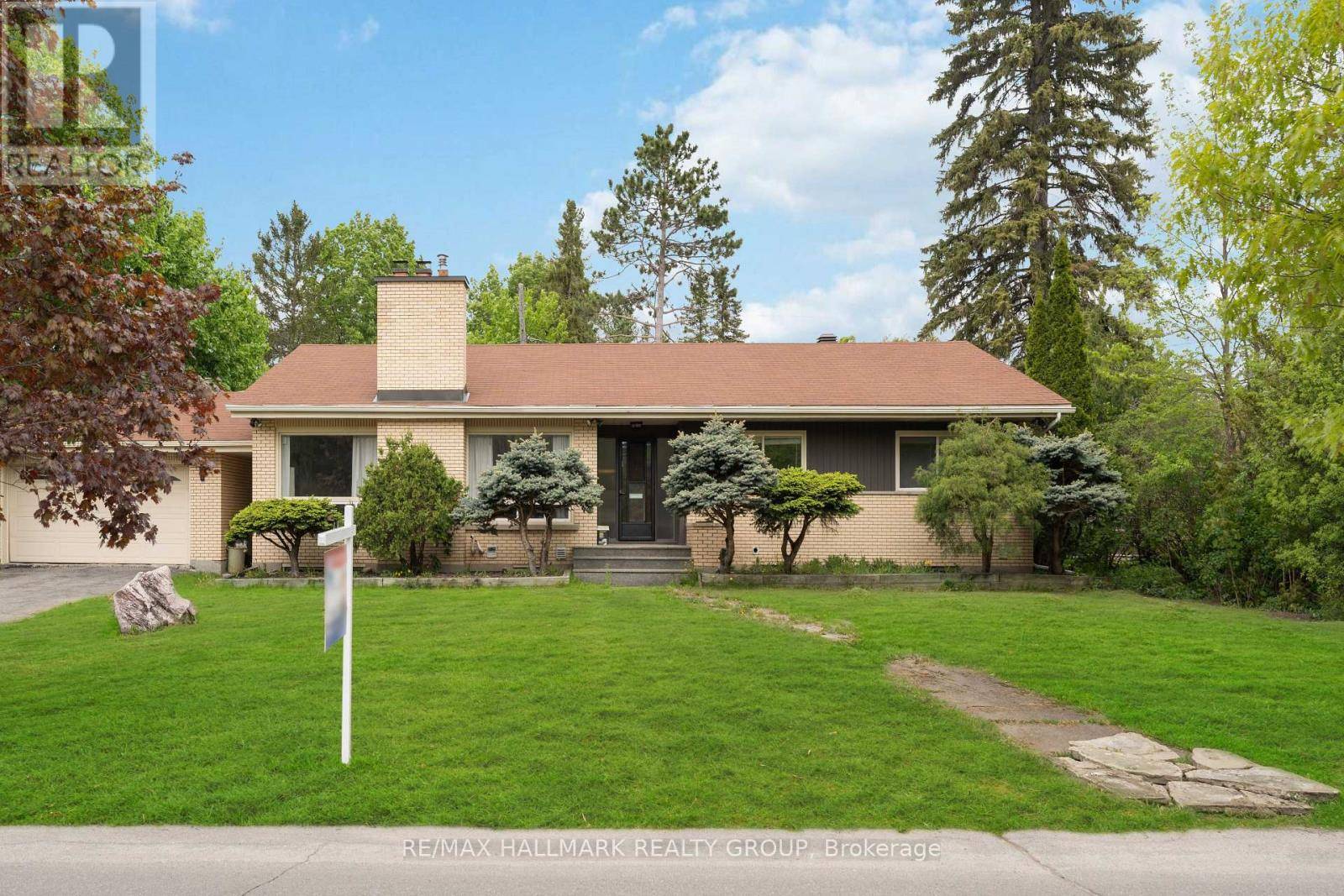 Ottawa, ON K1H5C2,333 ROGER ROAD