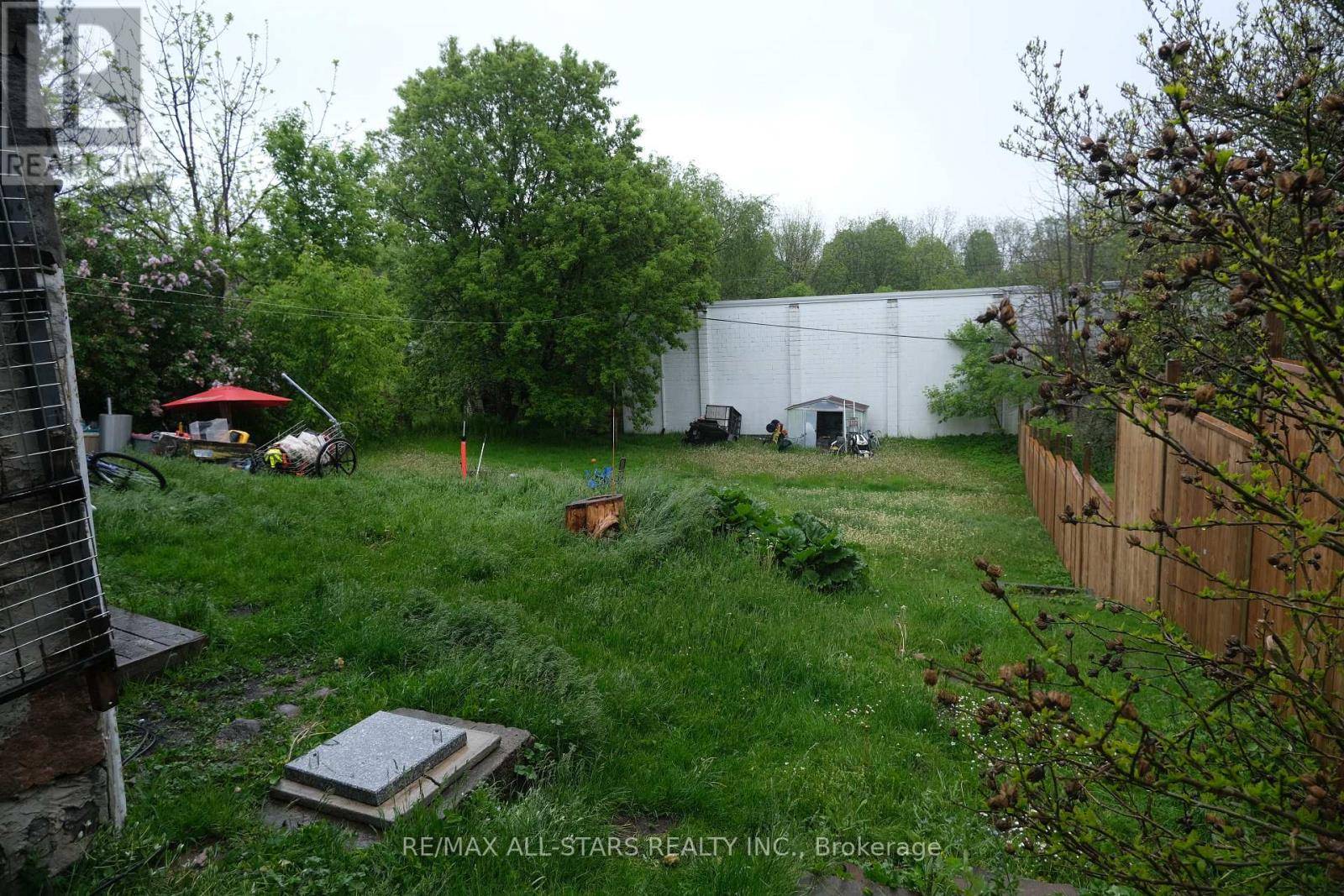 Wilmot, ON N0B2E0,109 FRONT STREET