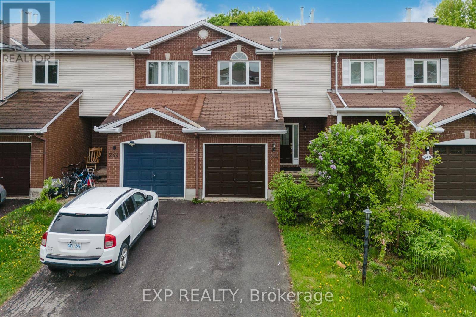 Ottawa, ON K2G6A8,242 STONEWAY DRIVE