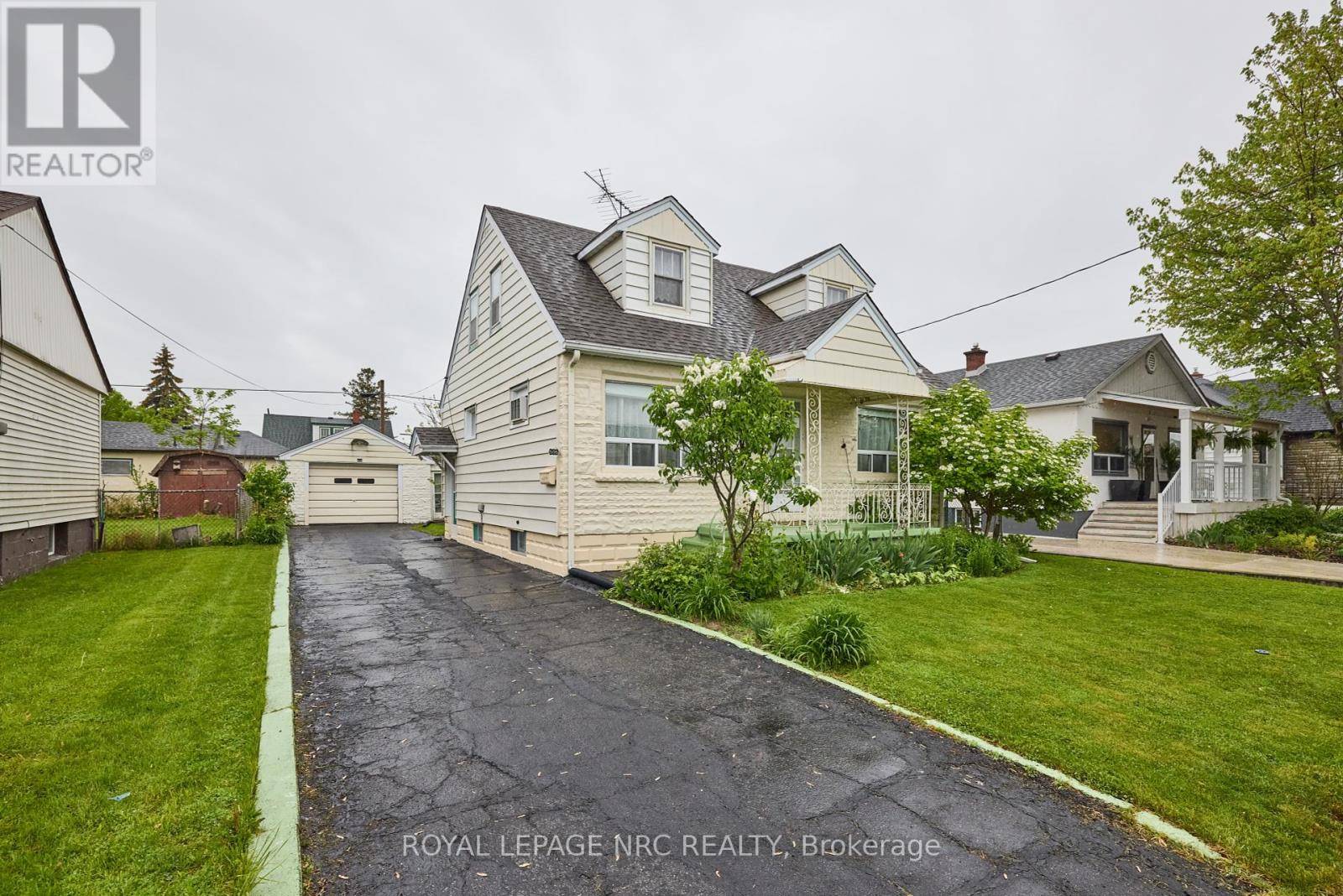 Welland (lincoln/crowland), ON L3B2J1,506 HARRIET STREET