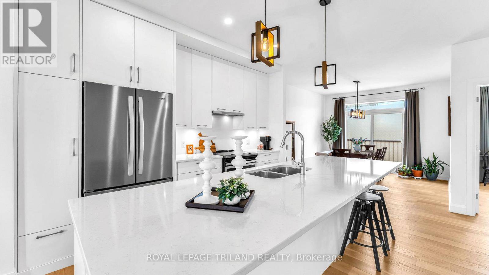 London North (north R), ON N6G0M3,231 Callaway RD #16