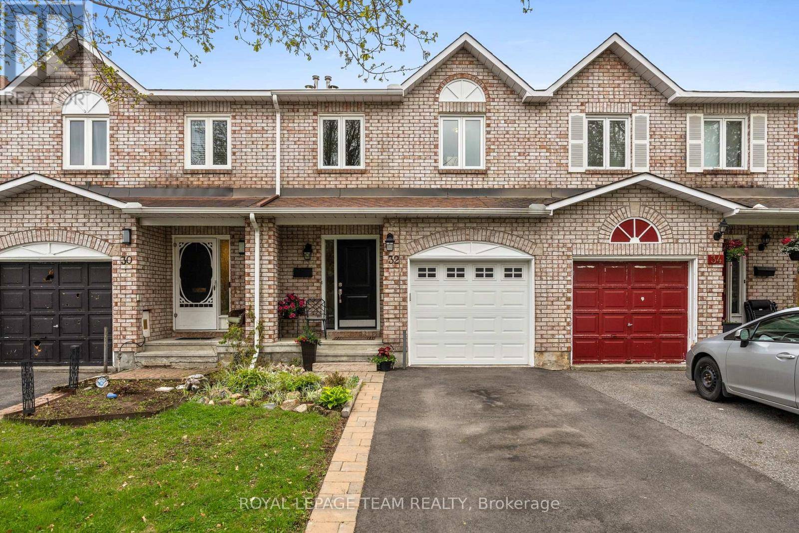 Ottawa, ON K2J4B6,32 WHITEGATE CRESCENT