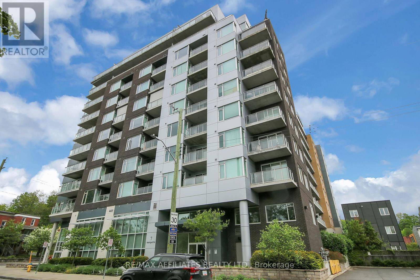 Ottawa, ON K1L8A7,7 Marquette AVE #310B