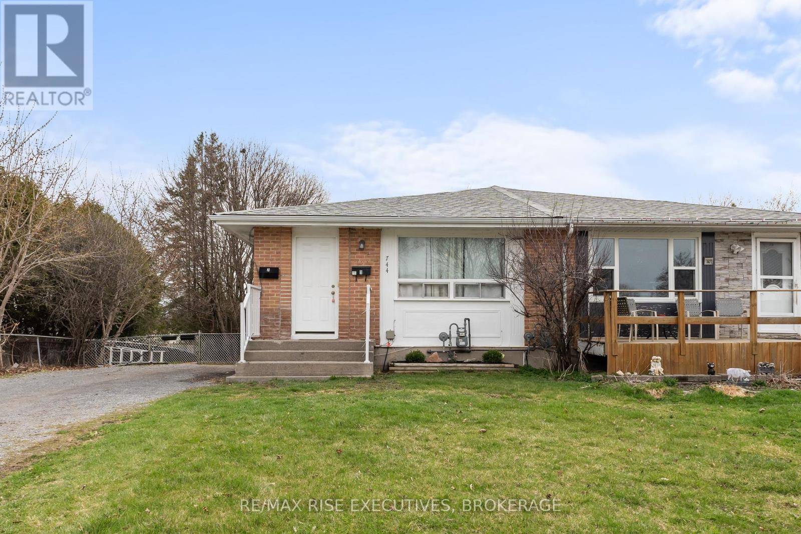 Kingston (north Of Taylor-kidd Blvd), ON K7P1A5,744 SELKIRK ROAD