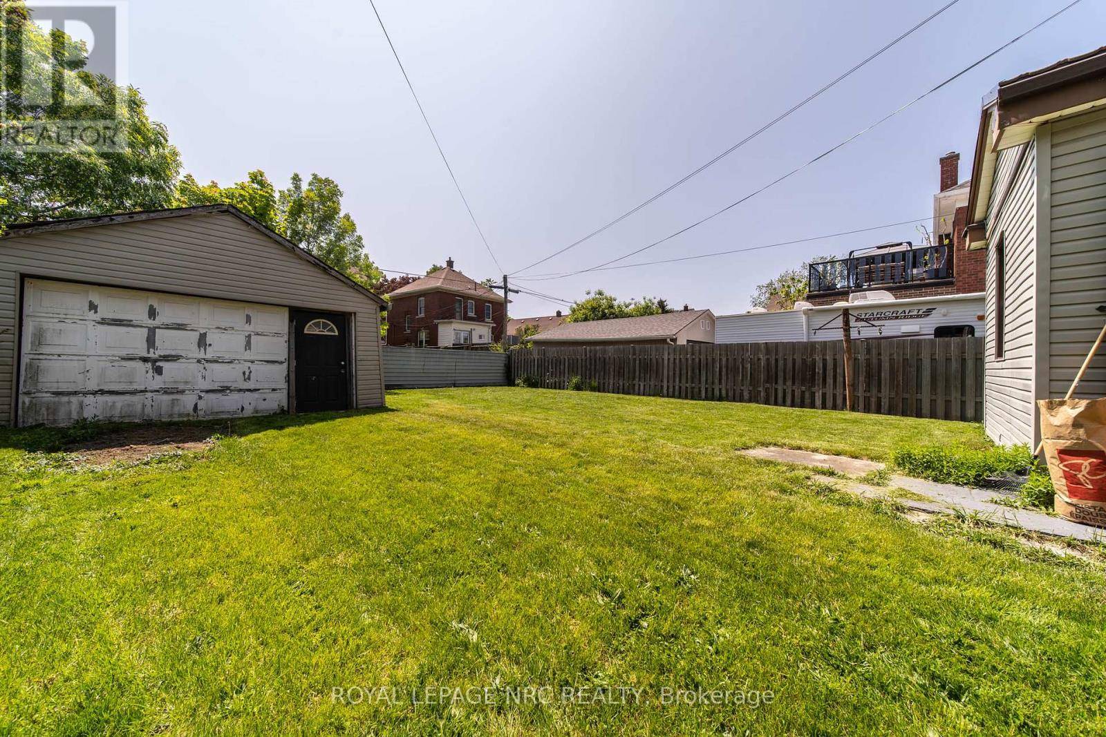 Niagara Falls (downtown), ON L2E1E9,4588 NELSON CRESCENT