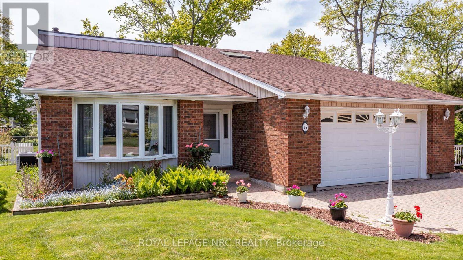 Port Colborne (sugarloaf), ON L3K3C4,29 MICHAEL DRIVE N