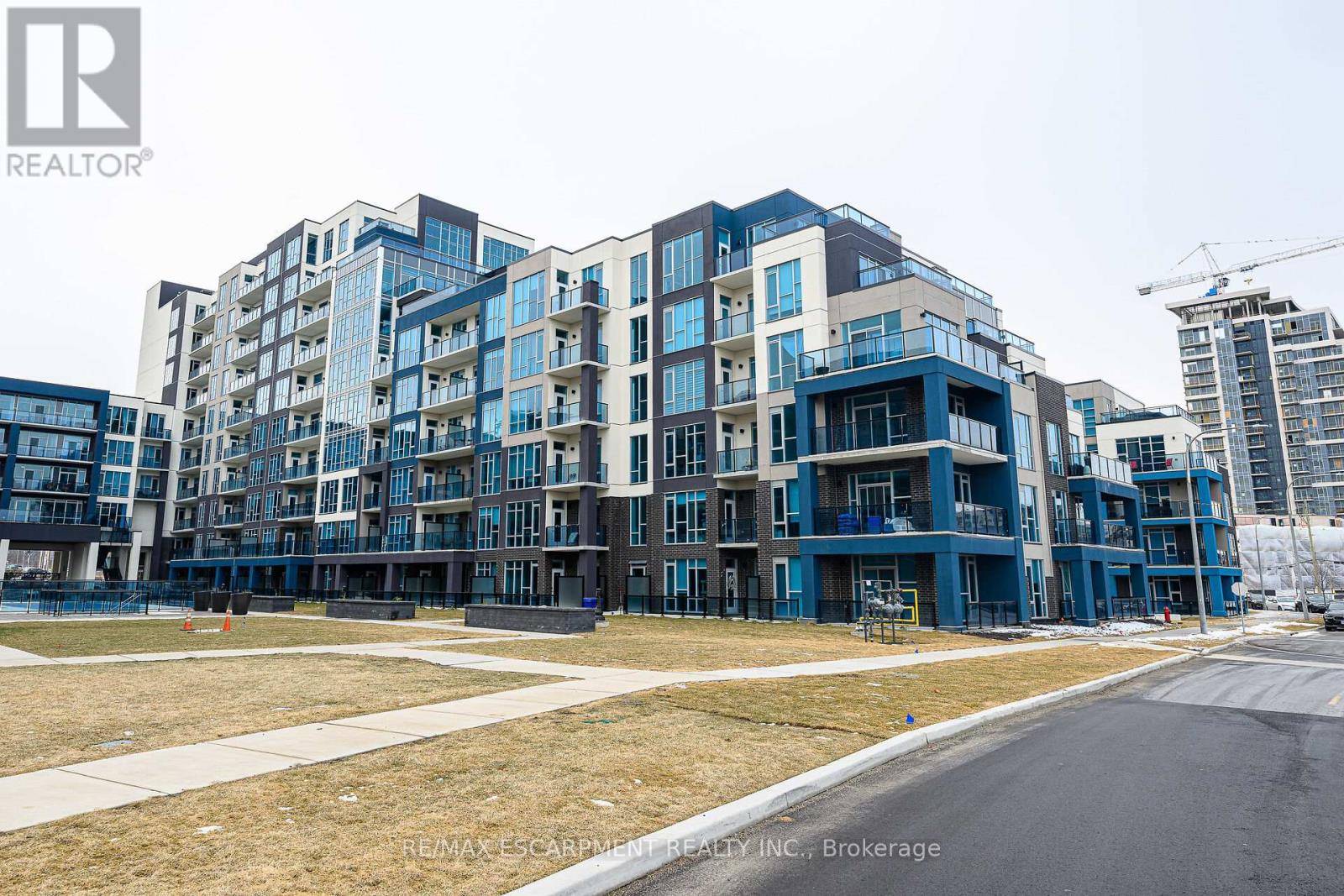 Grimsby (grimsby Beach), ON L3M0J1,16 Concord PL #548