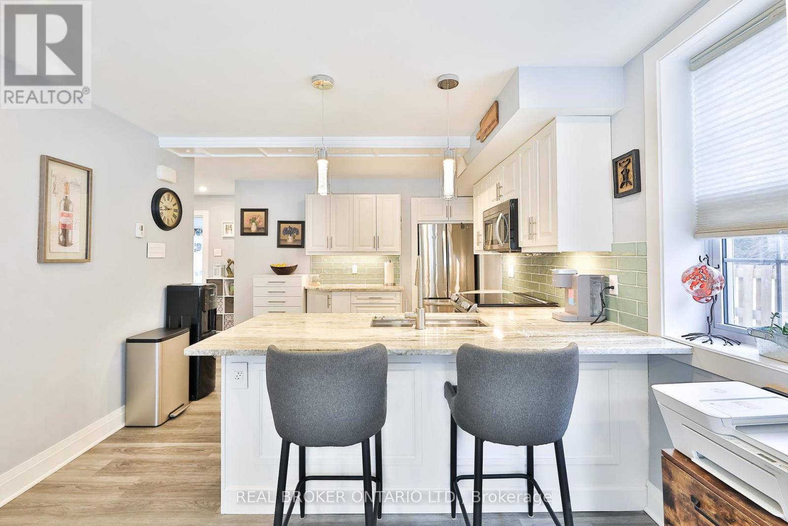 Merrickville-wolford, ON K0G1N0,118 BROCK STREET E