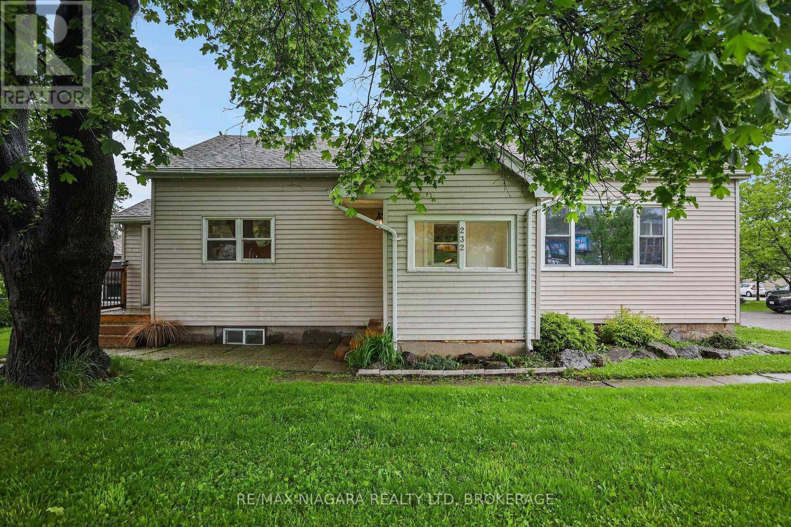 St. Catharines (burleigh Hill), ON L2T1J8,232 MERRITT STREET