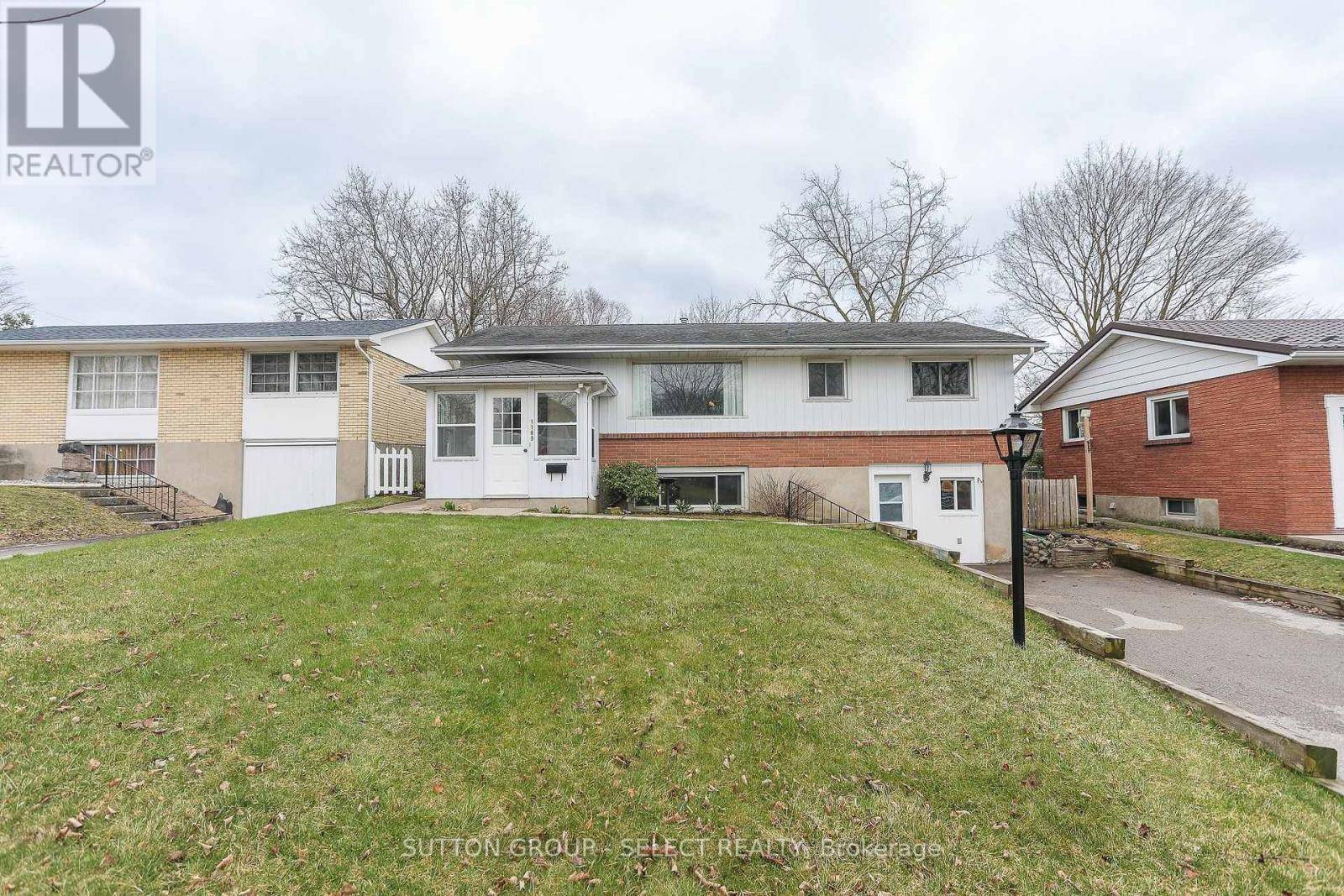London East (east A), ON N5Y4N8,1165 MELSANDRA AVENUE
