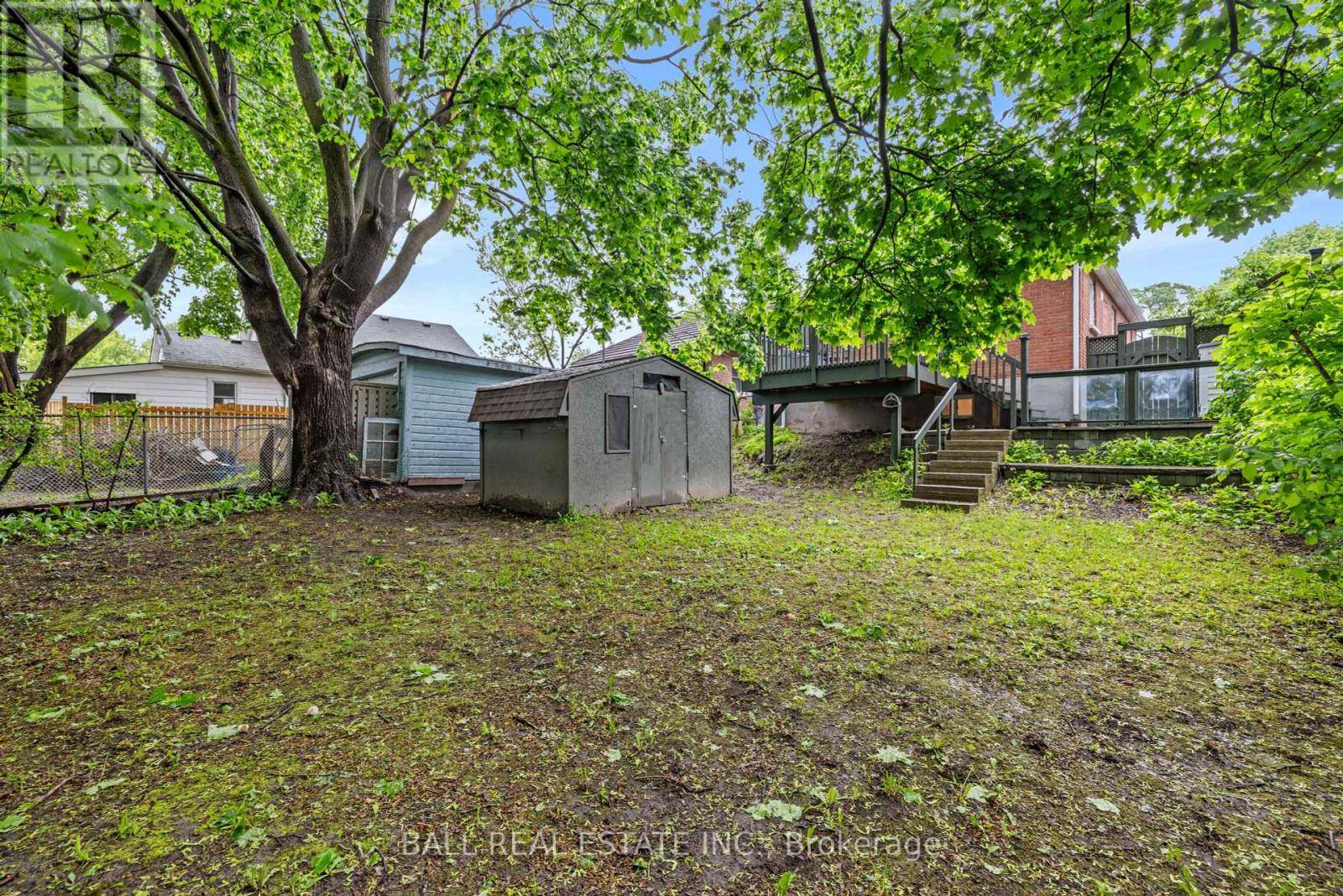 Peterborough Central (north), ON K9H4H2,583 REID STREET