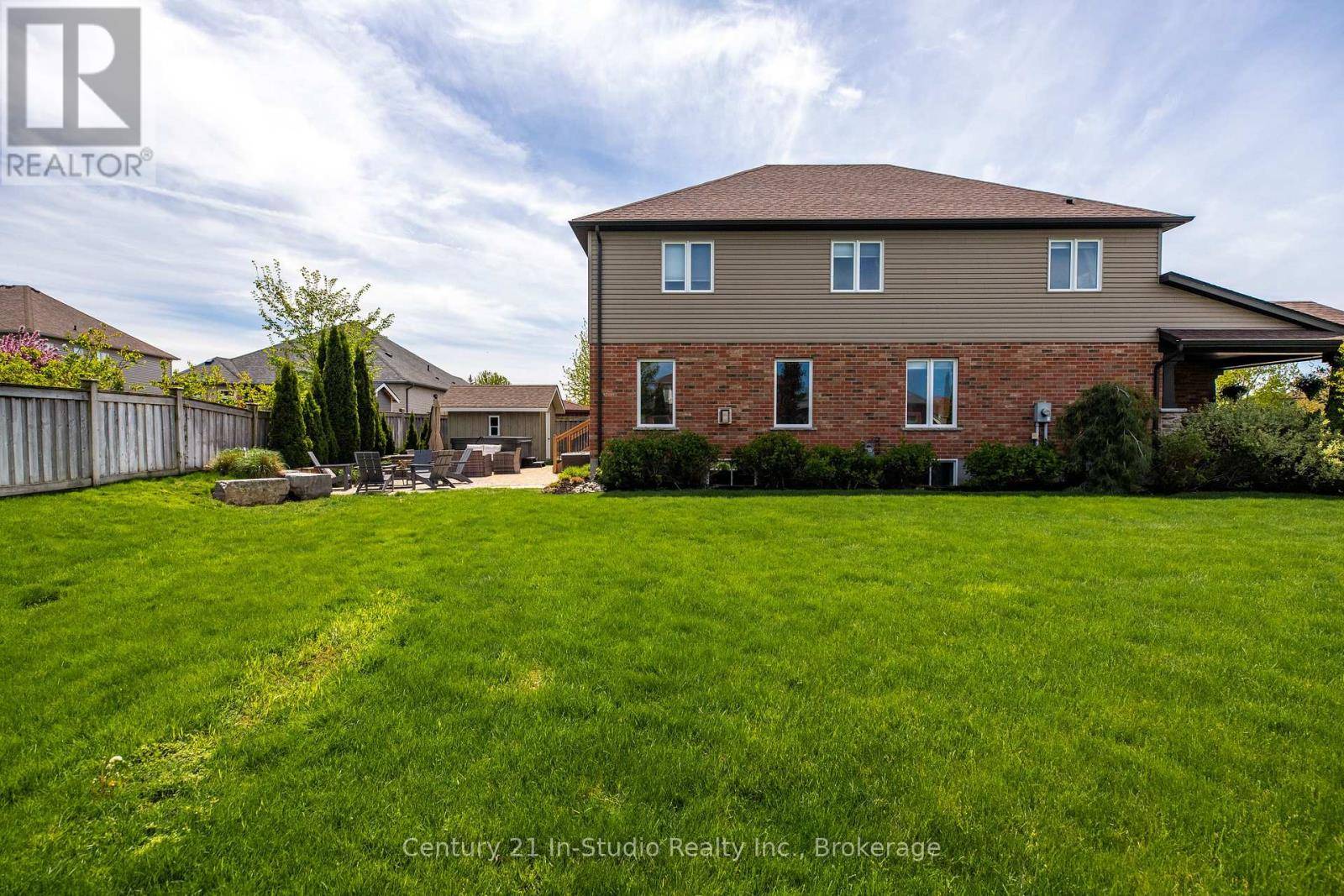 Saugeen Shores, ON N0H2C2,898 SUMPTON STREET