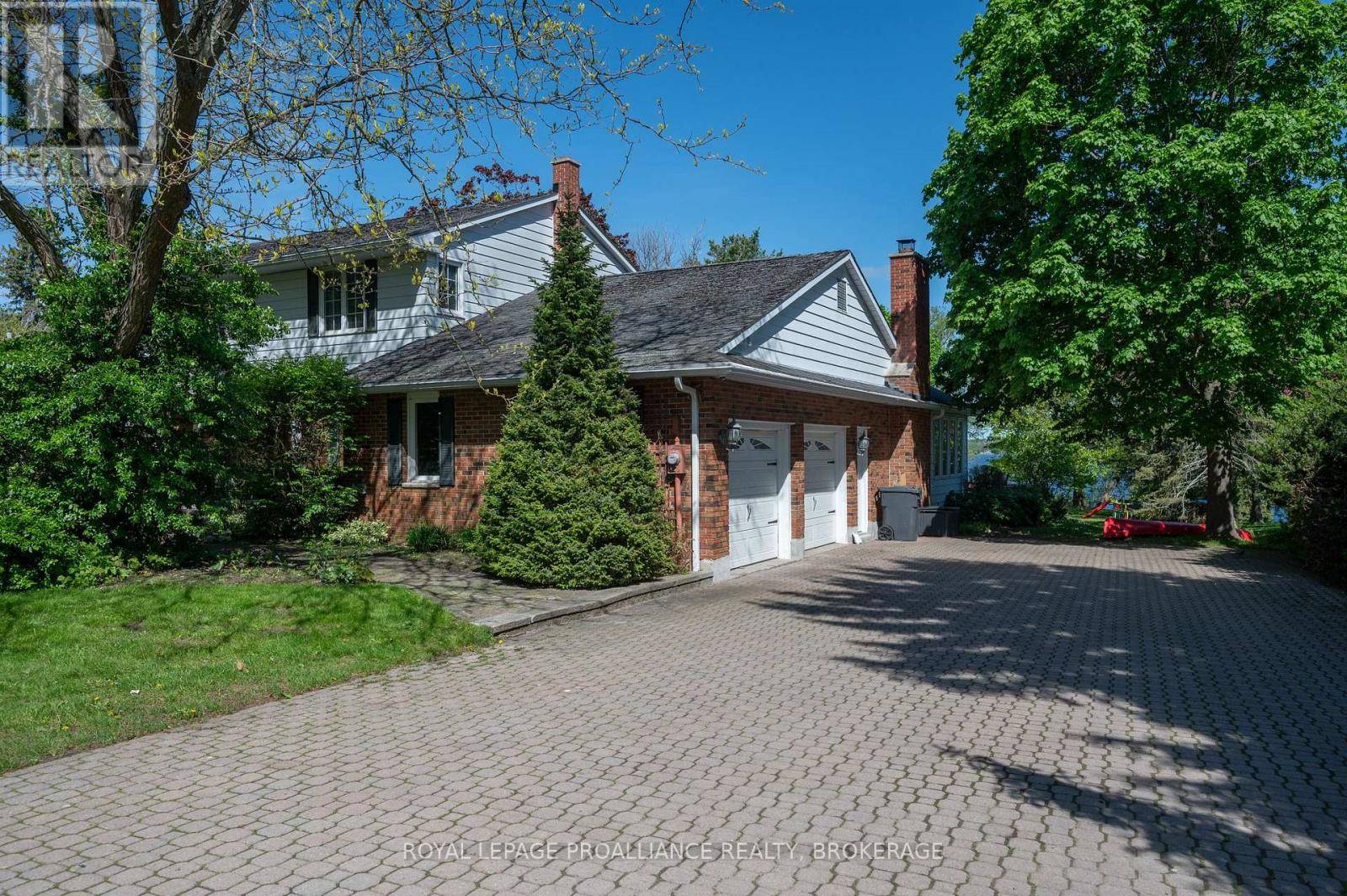 Prince Edward County (ameliasburg Ward), ON K8N4Z1,1060 COUNTY ROAD 3
