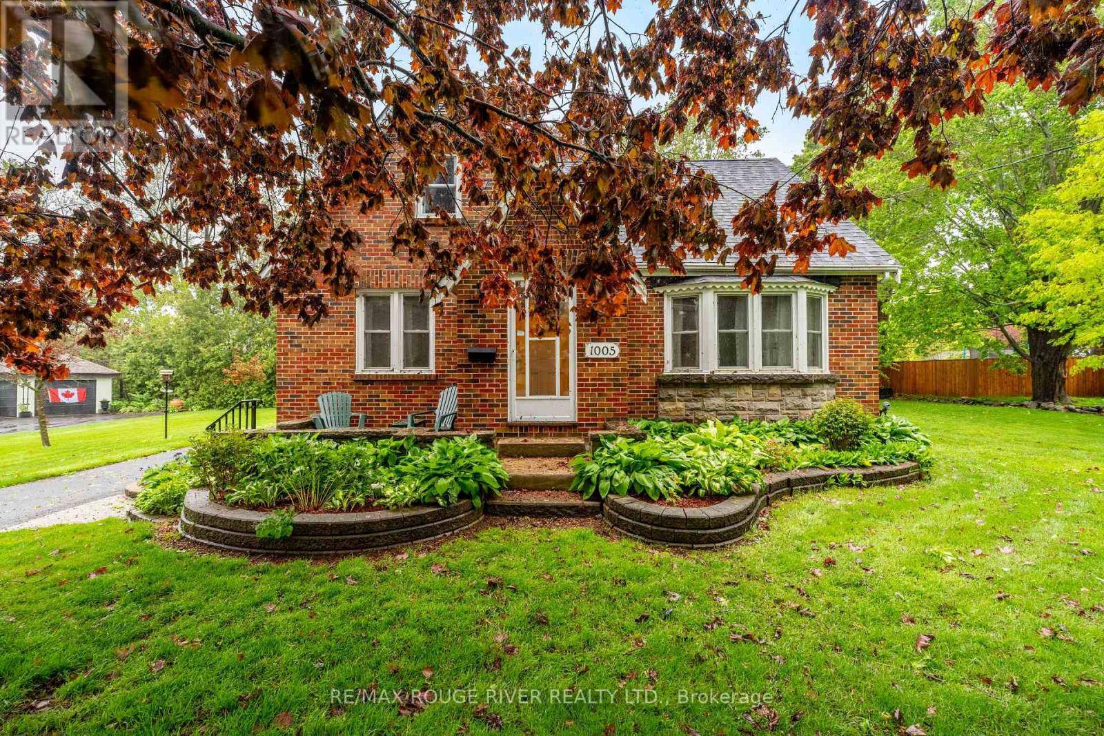 Cobourg, ON K9A3C8,1005 ONTARIO STREET