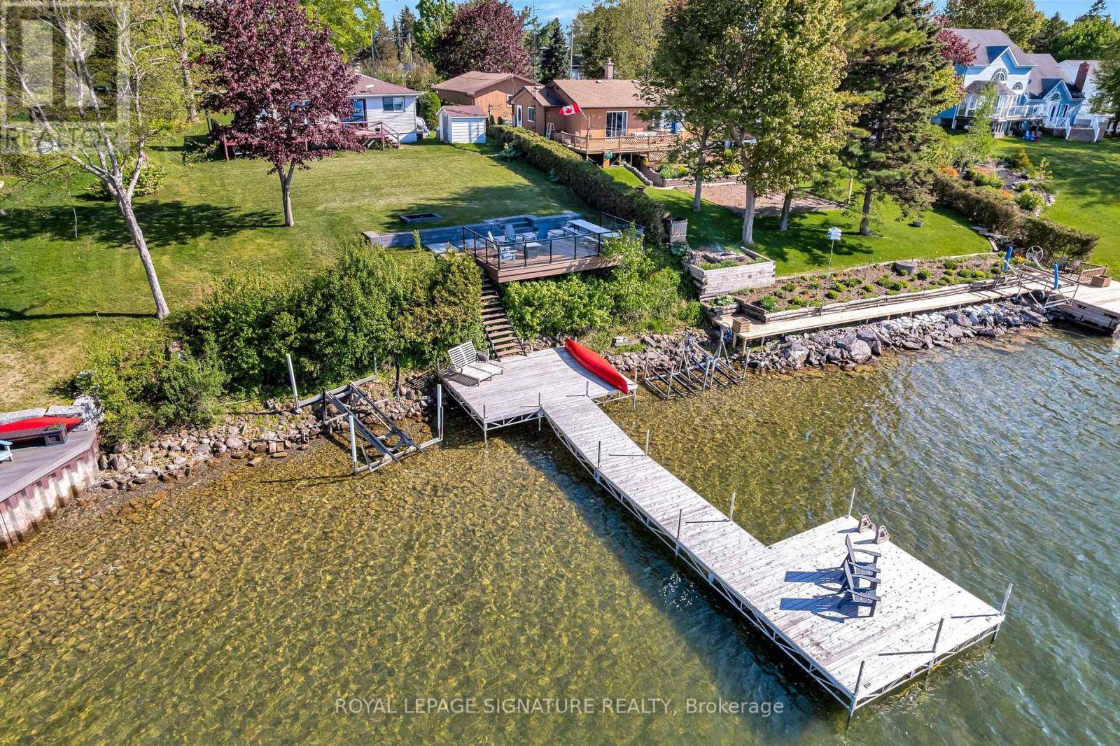Prince Edward County (hallowell Ward), ON K0K2T0,318 ISLAND ROAD