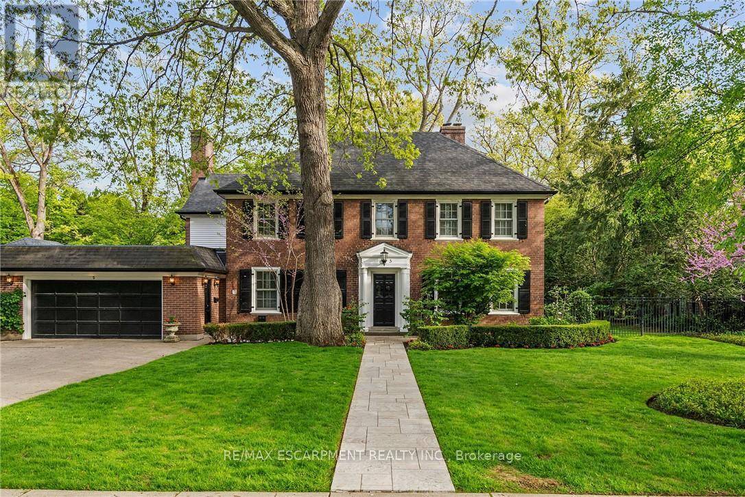 Hamilton (westdale), ON L8S4E9,5 MAYFAIR PLACE