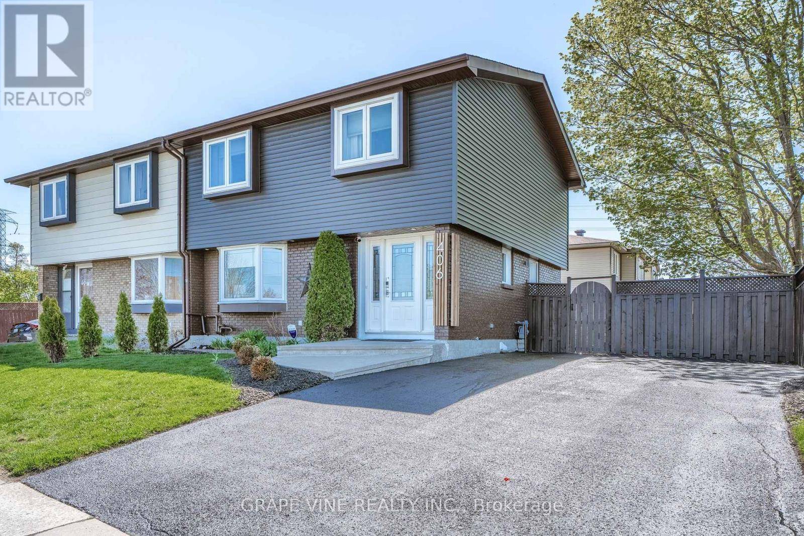Ottawa, ON K2G3W9,406 WOODFIELD DRIVE