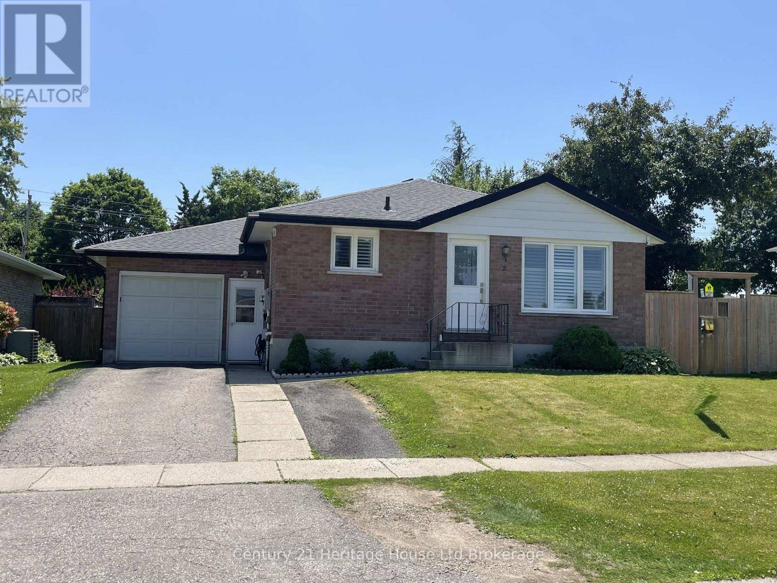 Woodstock (woodstock - North), ON N4T1A1,2 CHIPPEWA AVENUE