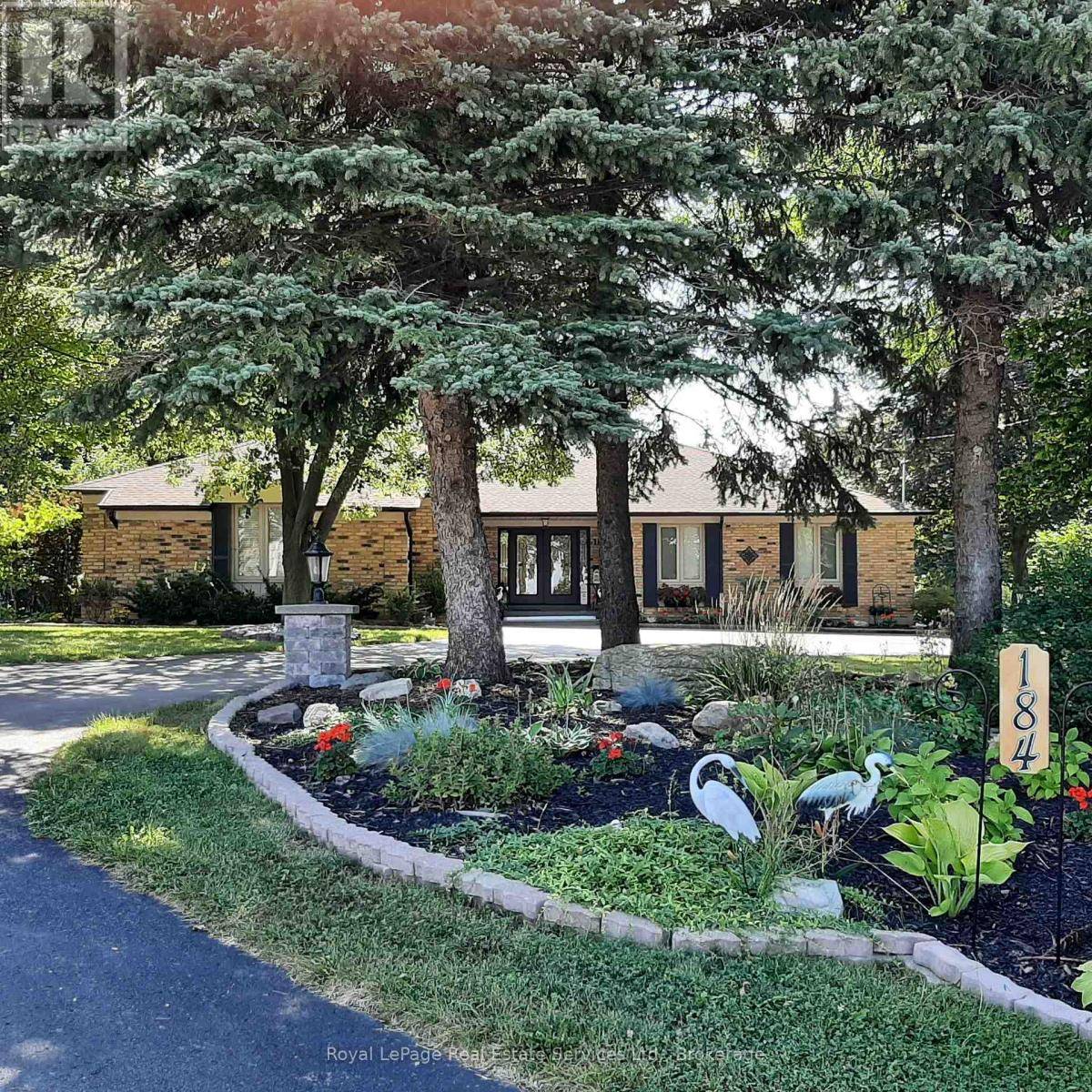 Hamilton (waterdown), ON L8N2Z7,184 DUNDAS STREET E