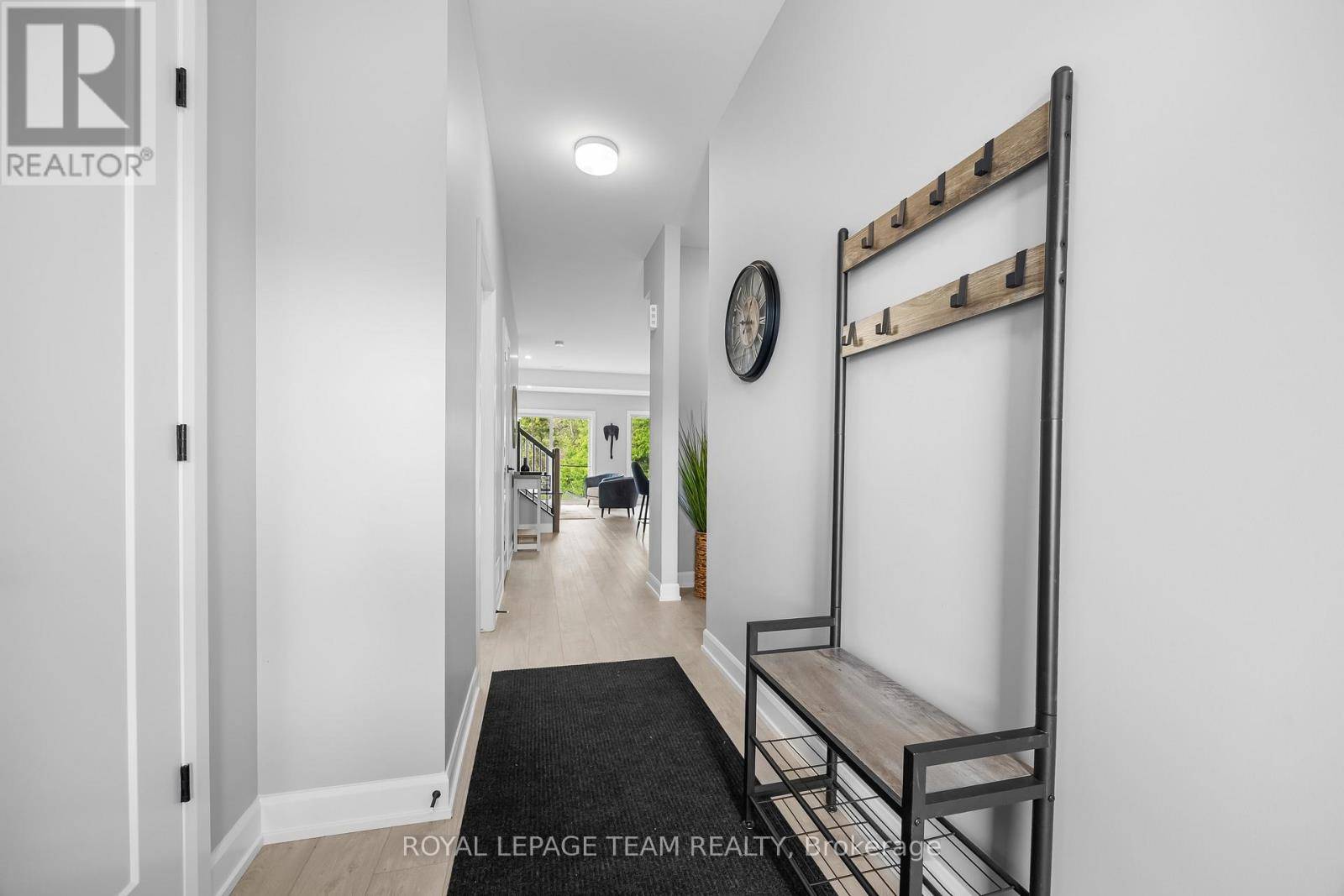 Merrickville-wolford, ON K0G1N0,332 LEWIS STREET W