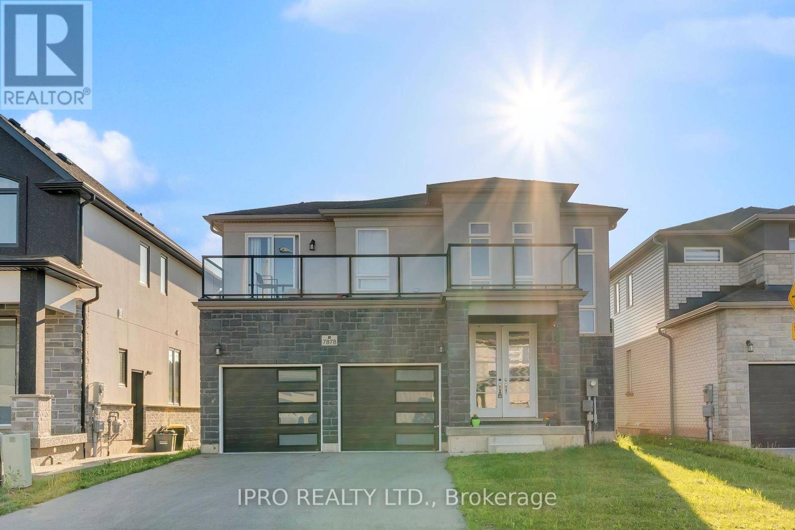 Niagara Falls (ascot), ON L2H3T9,7878 SEABISCUIT DRIVE