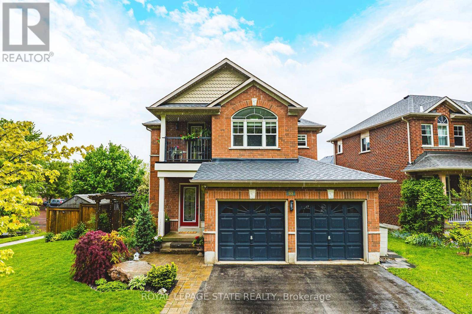 Hamilton (dundas), ON L9H7S5,95 LIVINGSTONE DRIVE