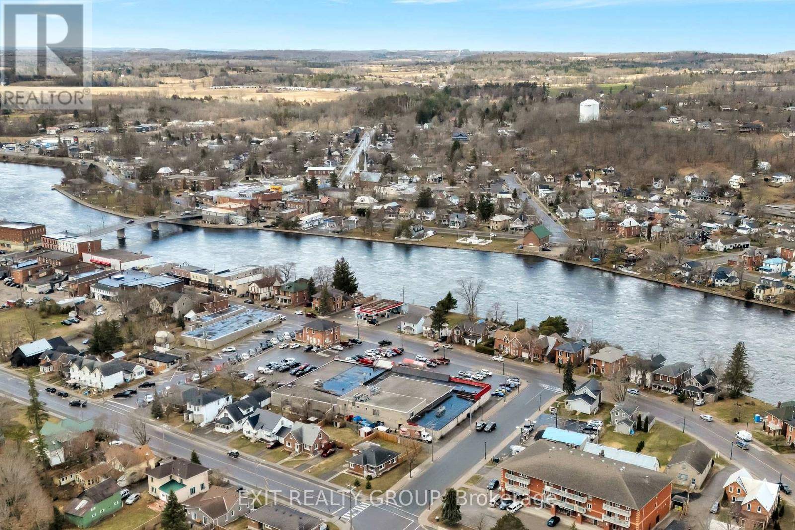 Trent Hills (campbellford), ON K0L1L0,74 FRONT STREET N